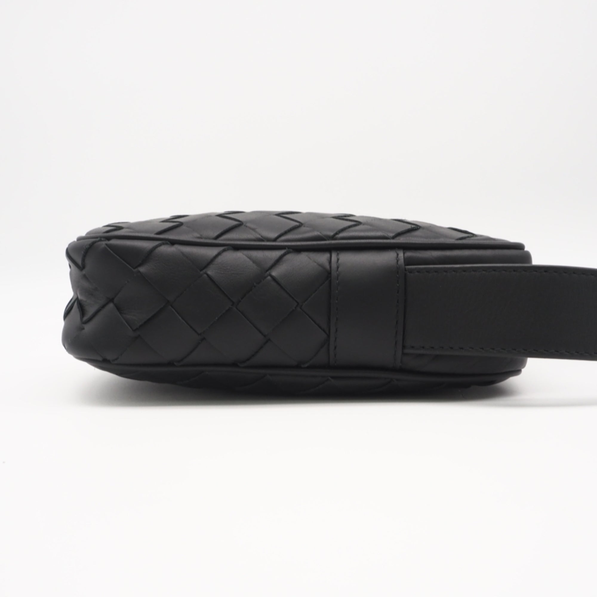 Bottega Veneta Intrecciato Black Leather Shoulder Bag Sling Bag (Pre-Owned)