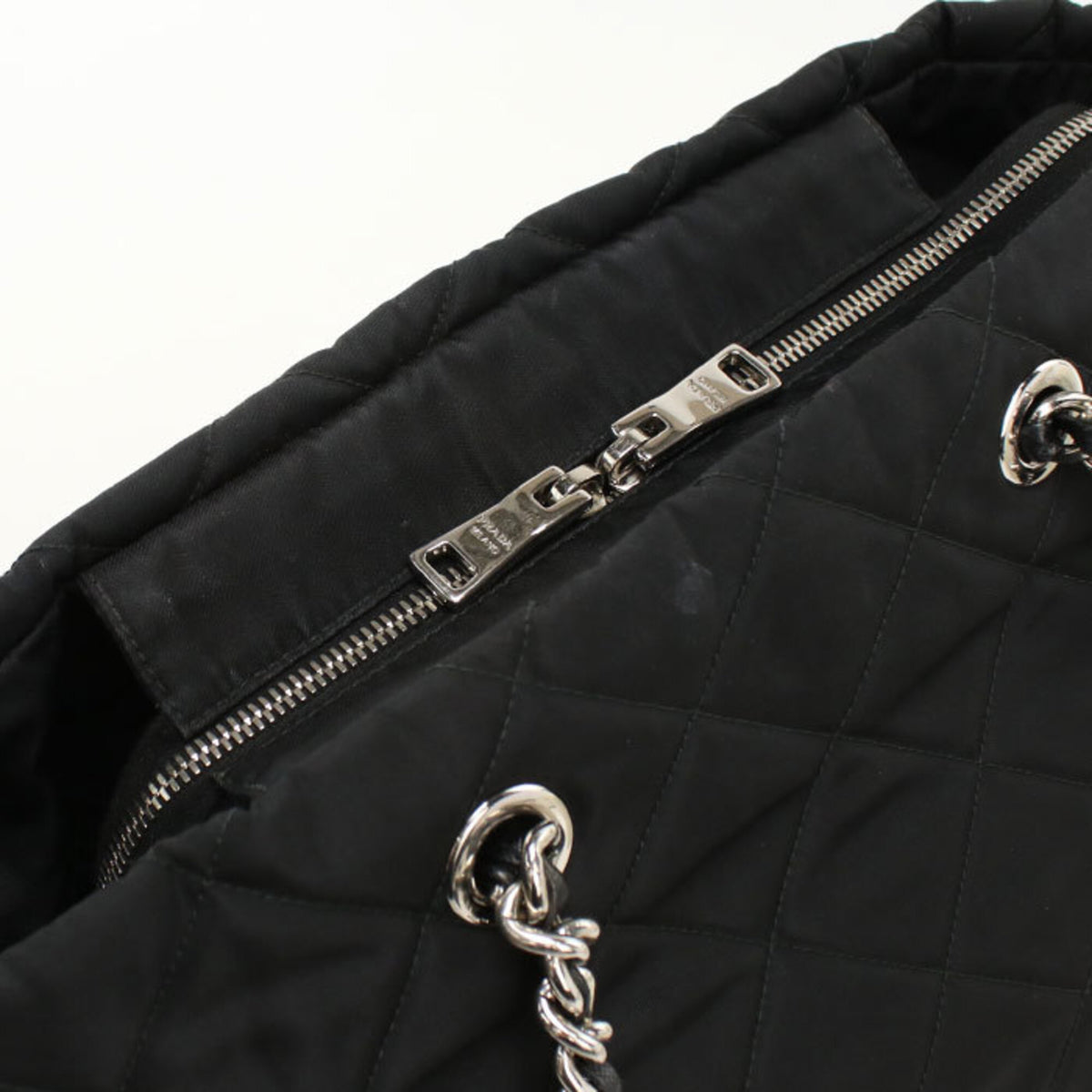 Prada Black Nylon Tote Bag (Pre-Owned)