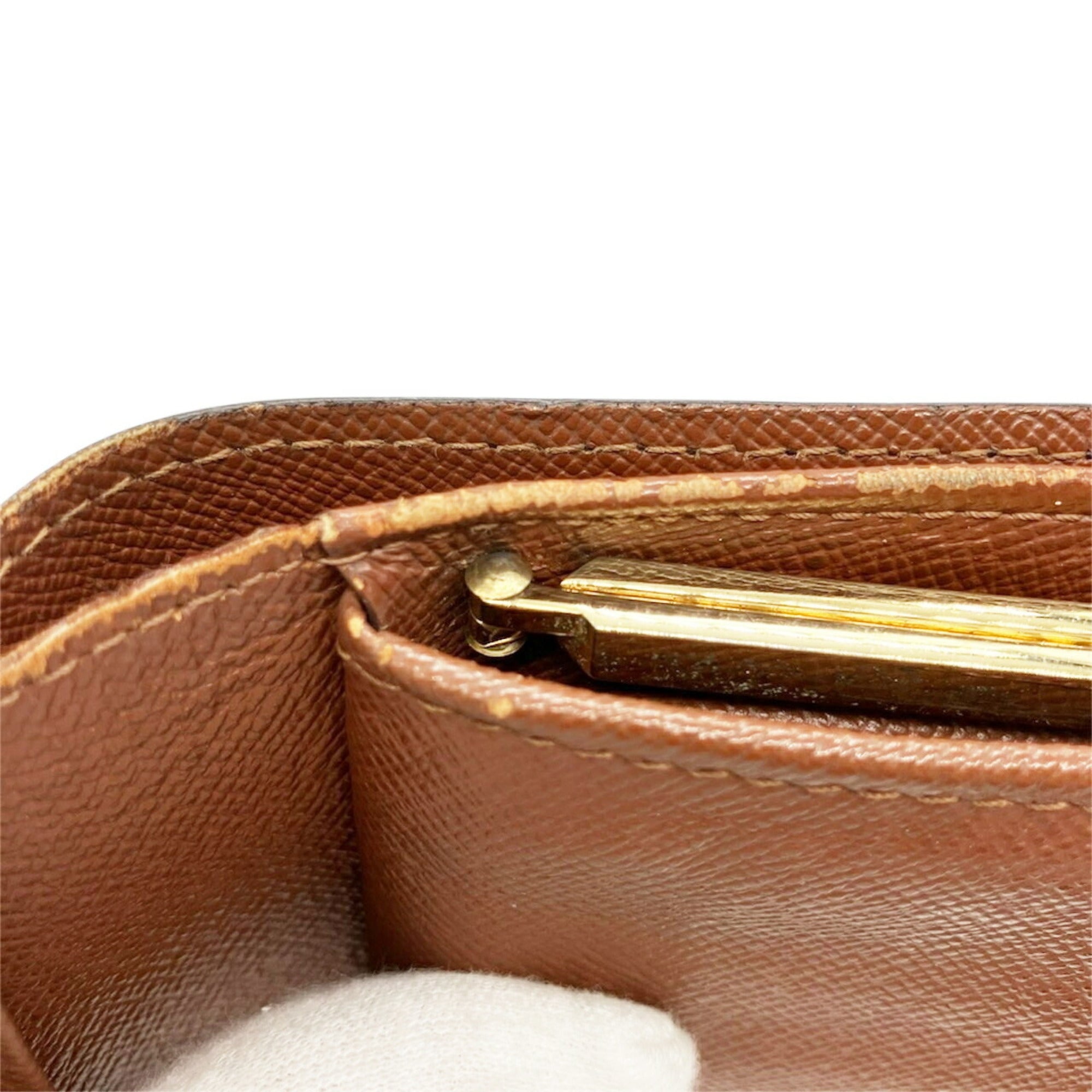 Louis Vuitton Monogram Brown Monogram Wallet (Bi-Fold) (Pre-Owned)