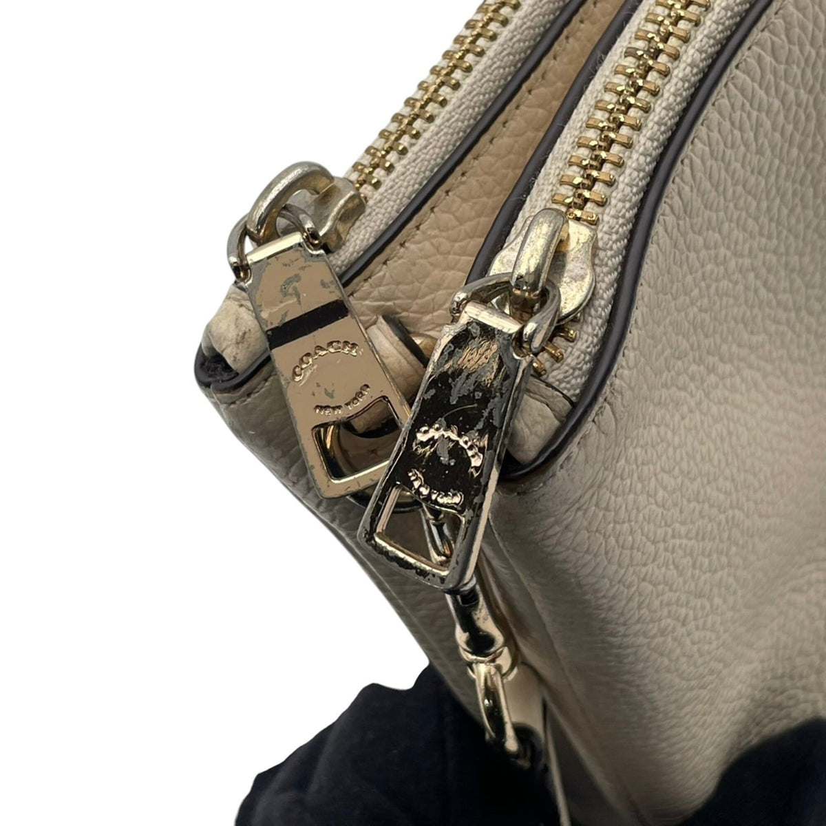 Coach Ivory Leather Crossbody Bag Shoulder Bag Sling Bag (Pre-Owned)