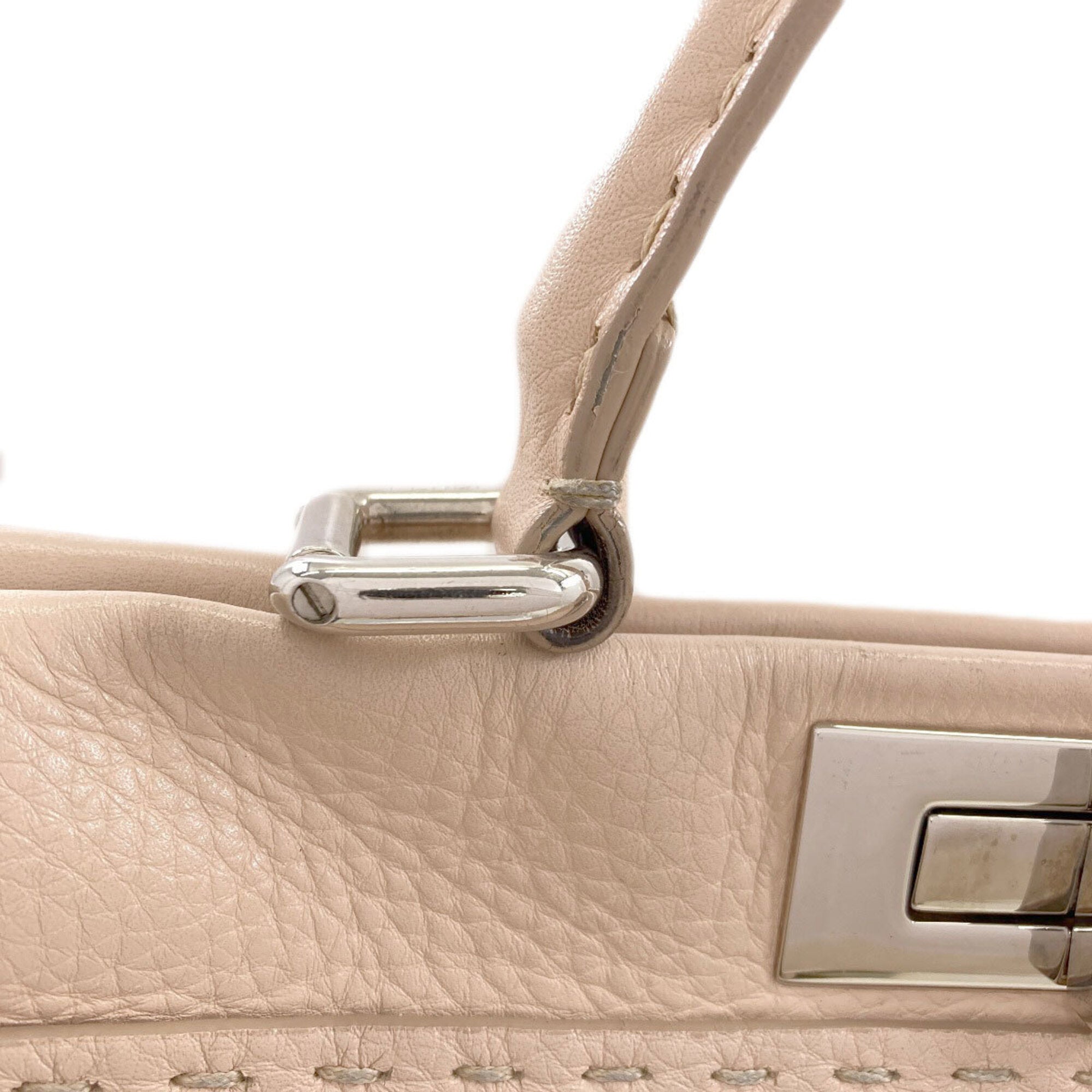 Fendi Beige Leather Handbag (Pre-Owned)