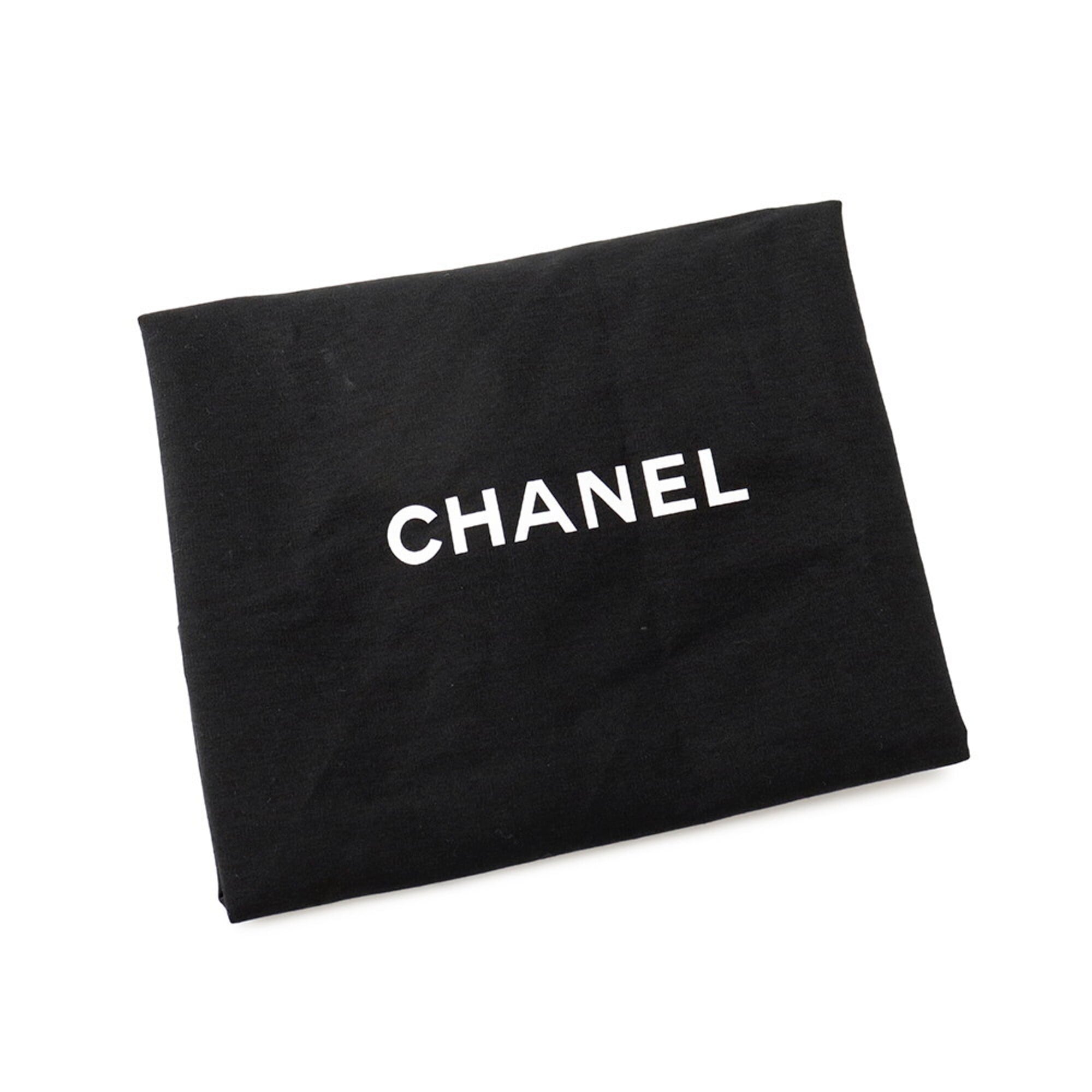Chanel Metallic Silver Leather Handbag Shoulder Bag (Pre-Owned)