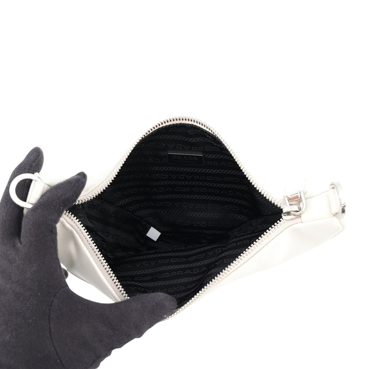 Prada White Leather Shoulder Bag (Pre-Owned)