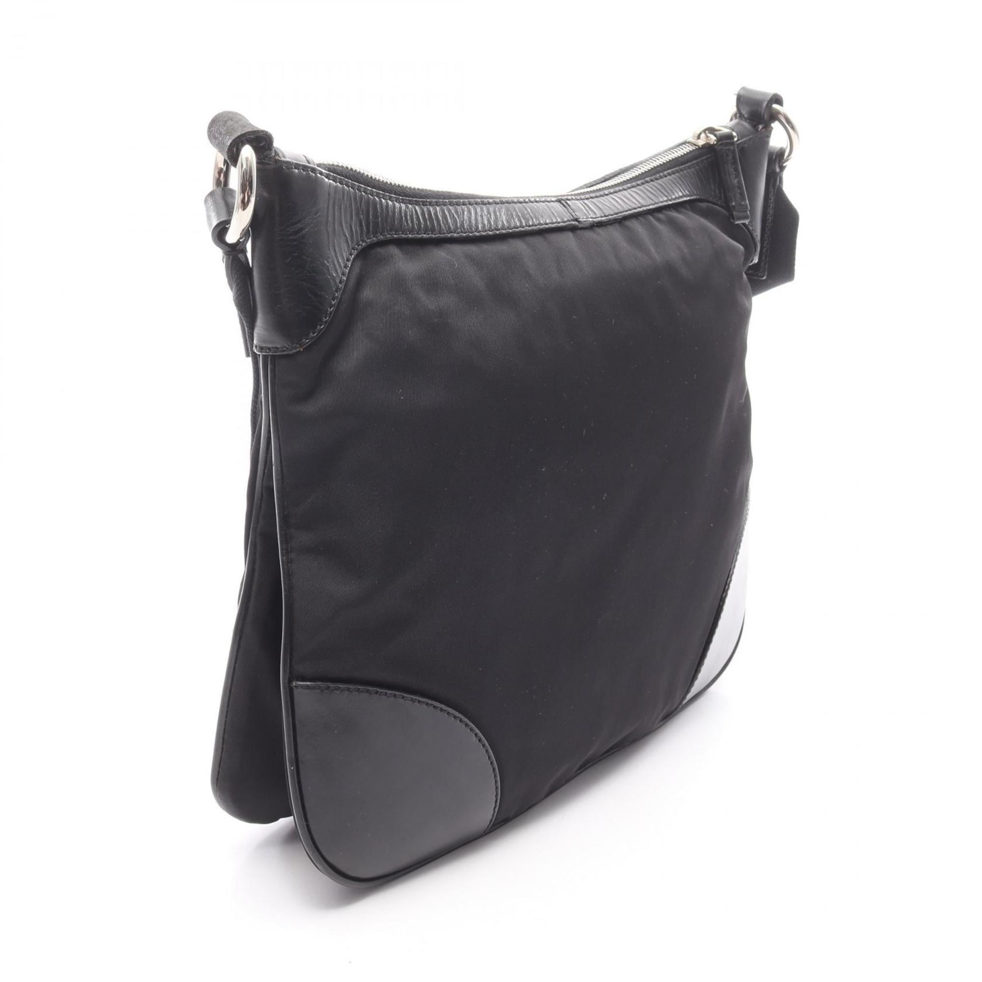 Prada Black Nylon Leather Shoulder Bag (Pre-Owned)