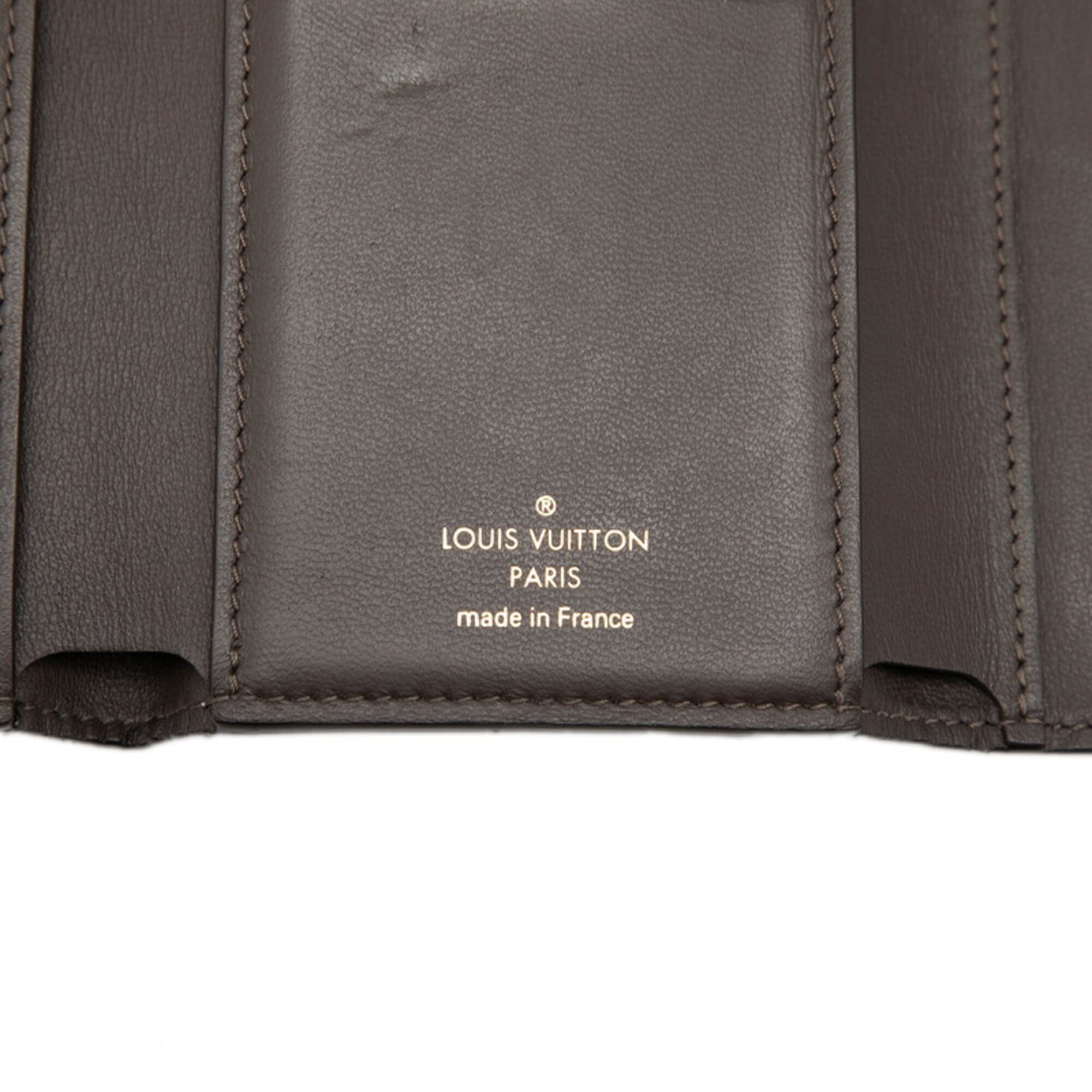 Louis Vuitton Beige Galle Leather Wallet (Tri-Fold) (Pre-Owned)