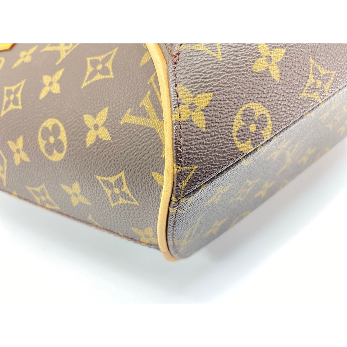 Louis Vuitton Brown Handbag (Pre-Owned)
