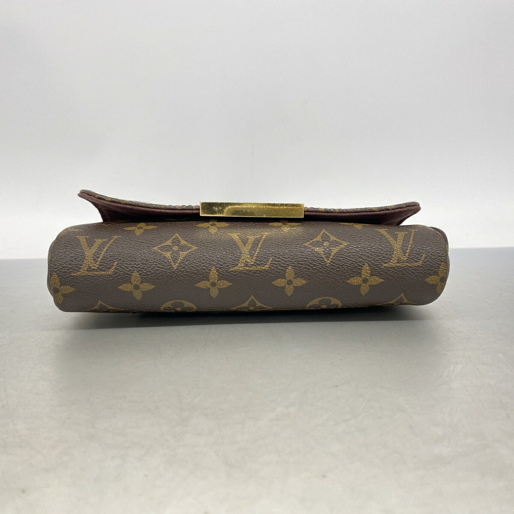 Louis Vuitton Brown Handbag (Pre-Owned)
