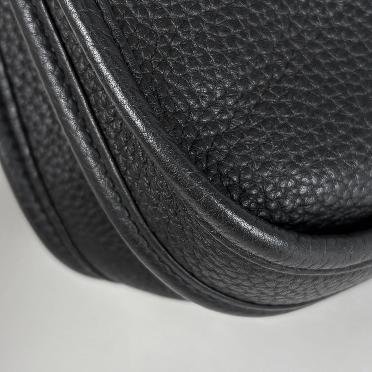 Hermes Evelyne Black Taurillon Clemence Leather Shoulder Bag (Pre-Owned)