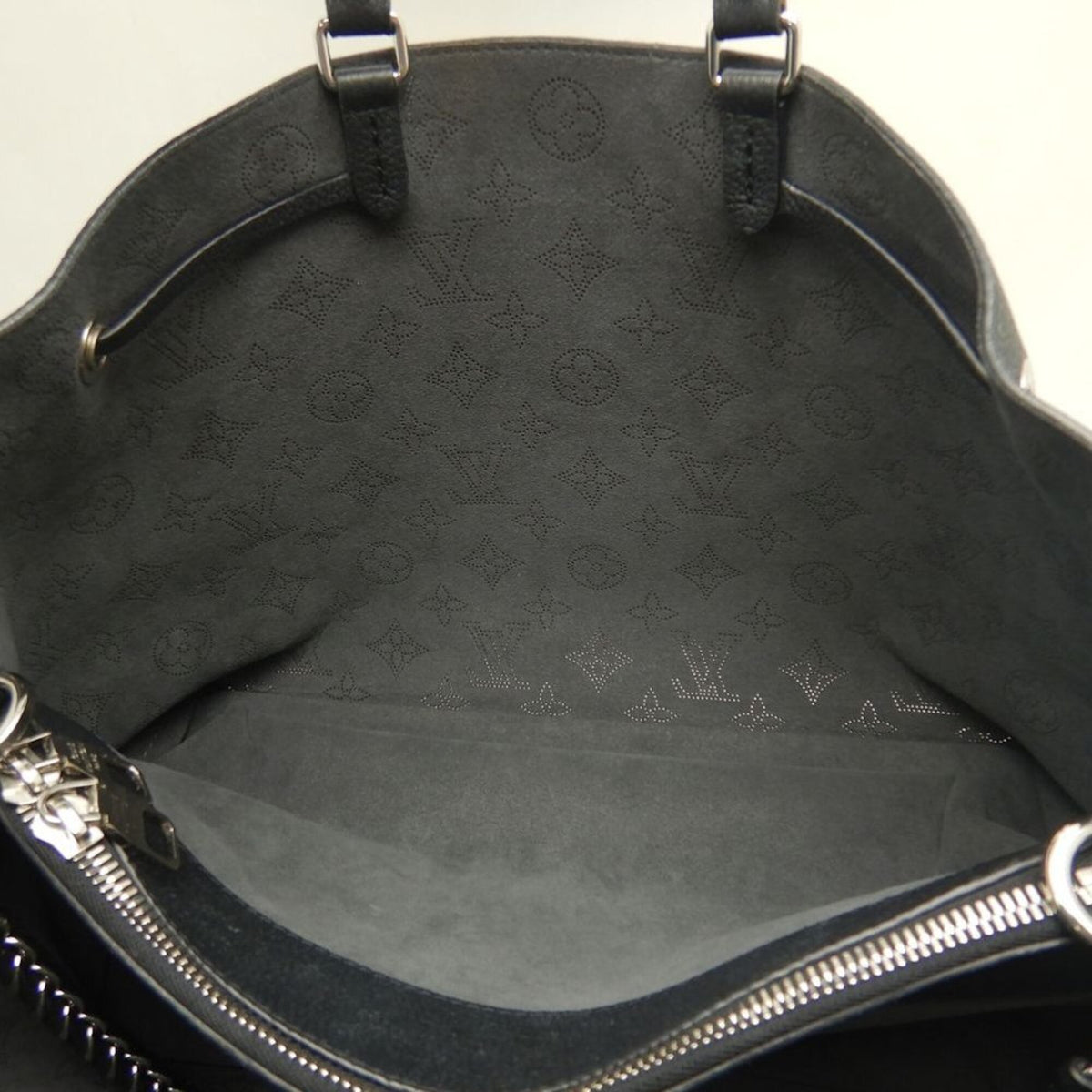 Louis Vuitton Mahina Noir Mahina Leather Tote Bag (Pre-Owned)