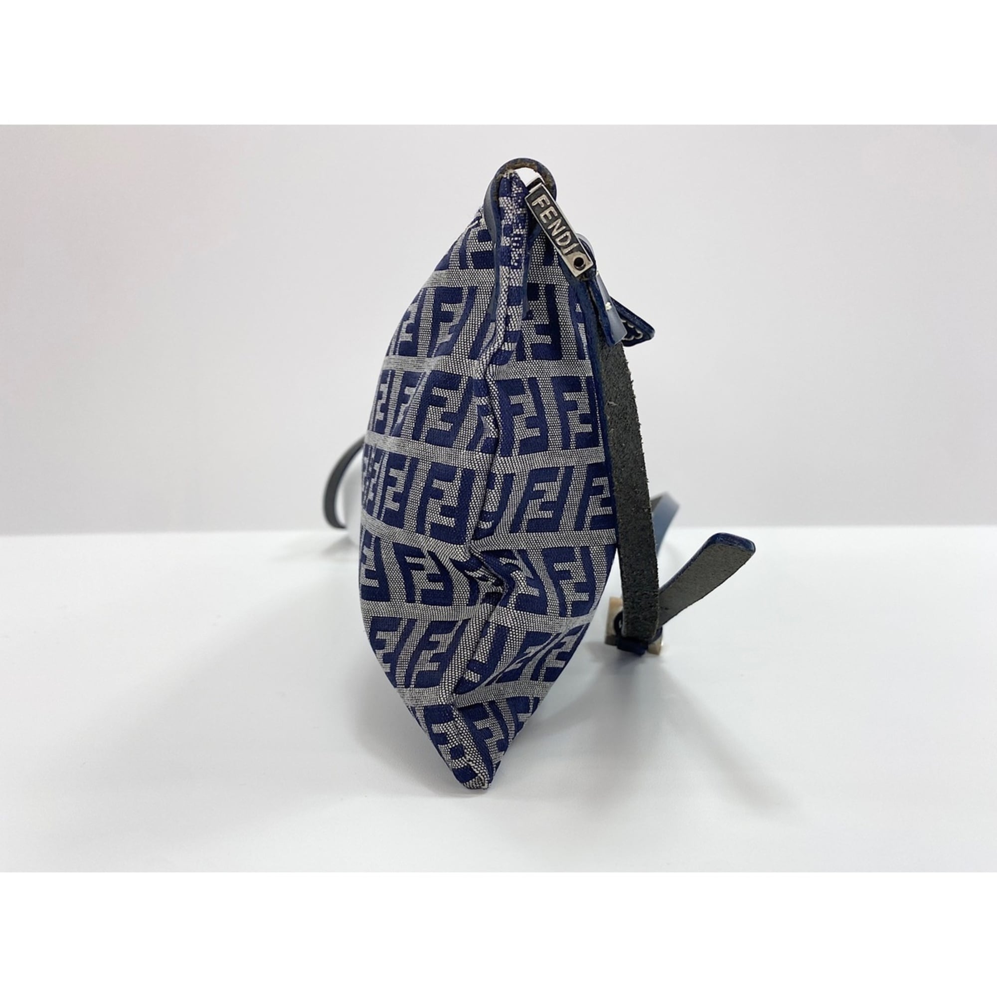 Fendi Navy Shoulder Bag (Pre-Owned)