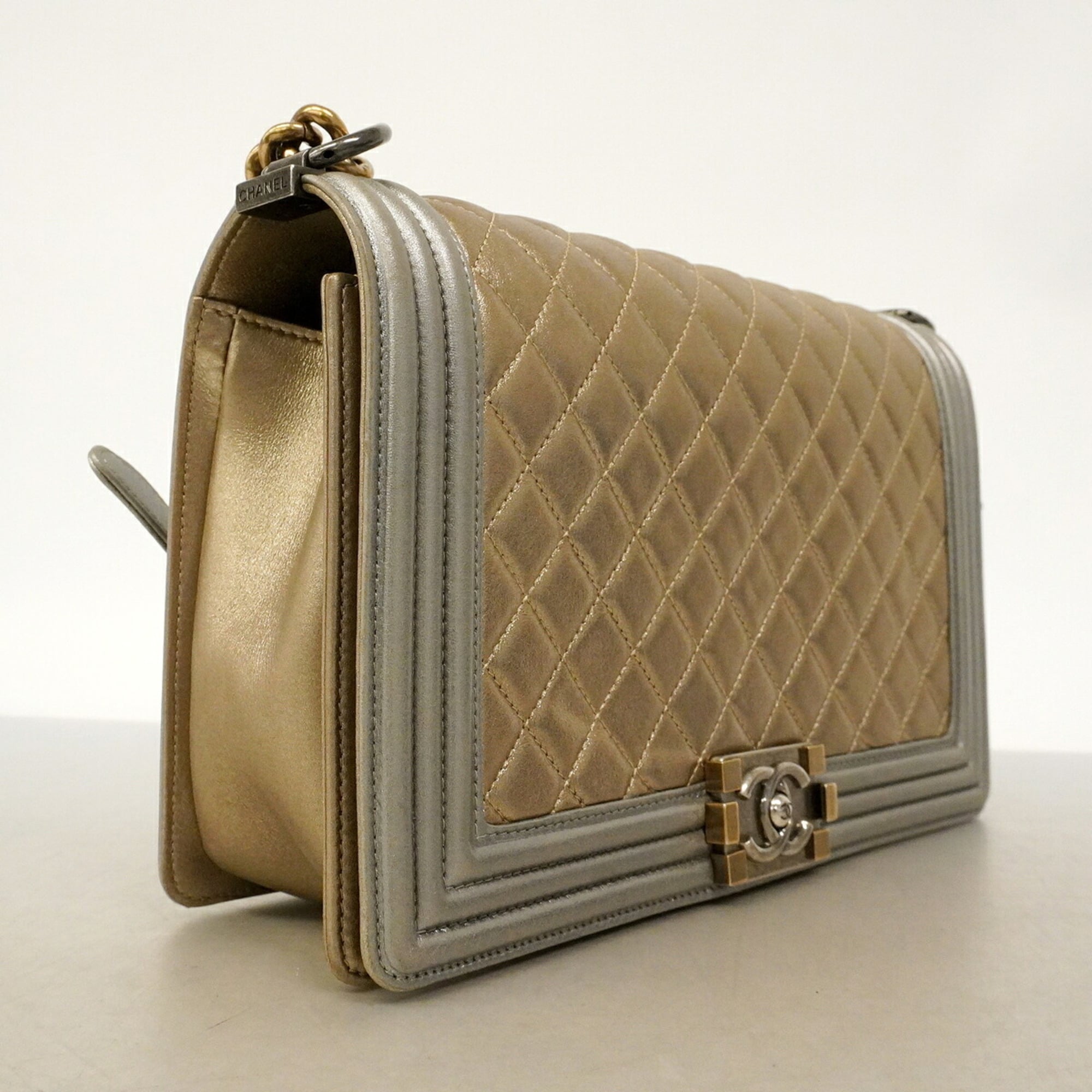 Chanel Gold Silver Leather Shoulder Bag (Pre-Owned)