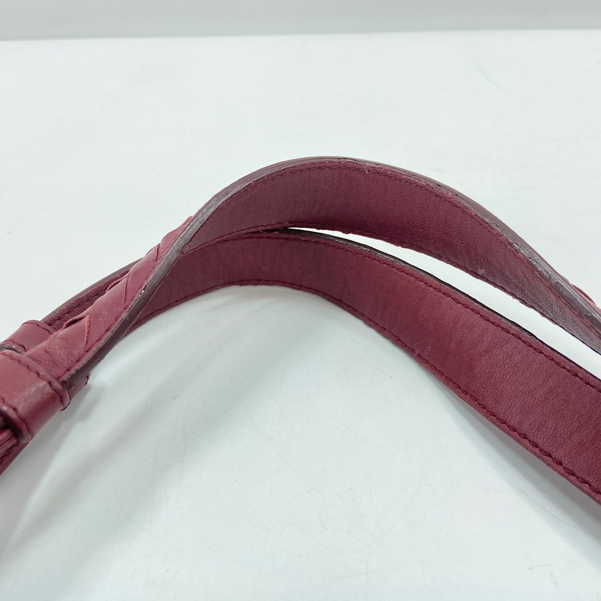 Bottega Veneta Intrecciato Wine Intrecciato Handbag (Pre-Owned)