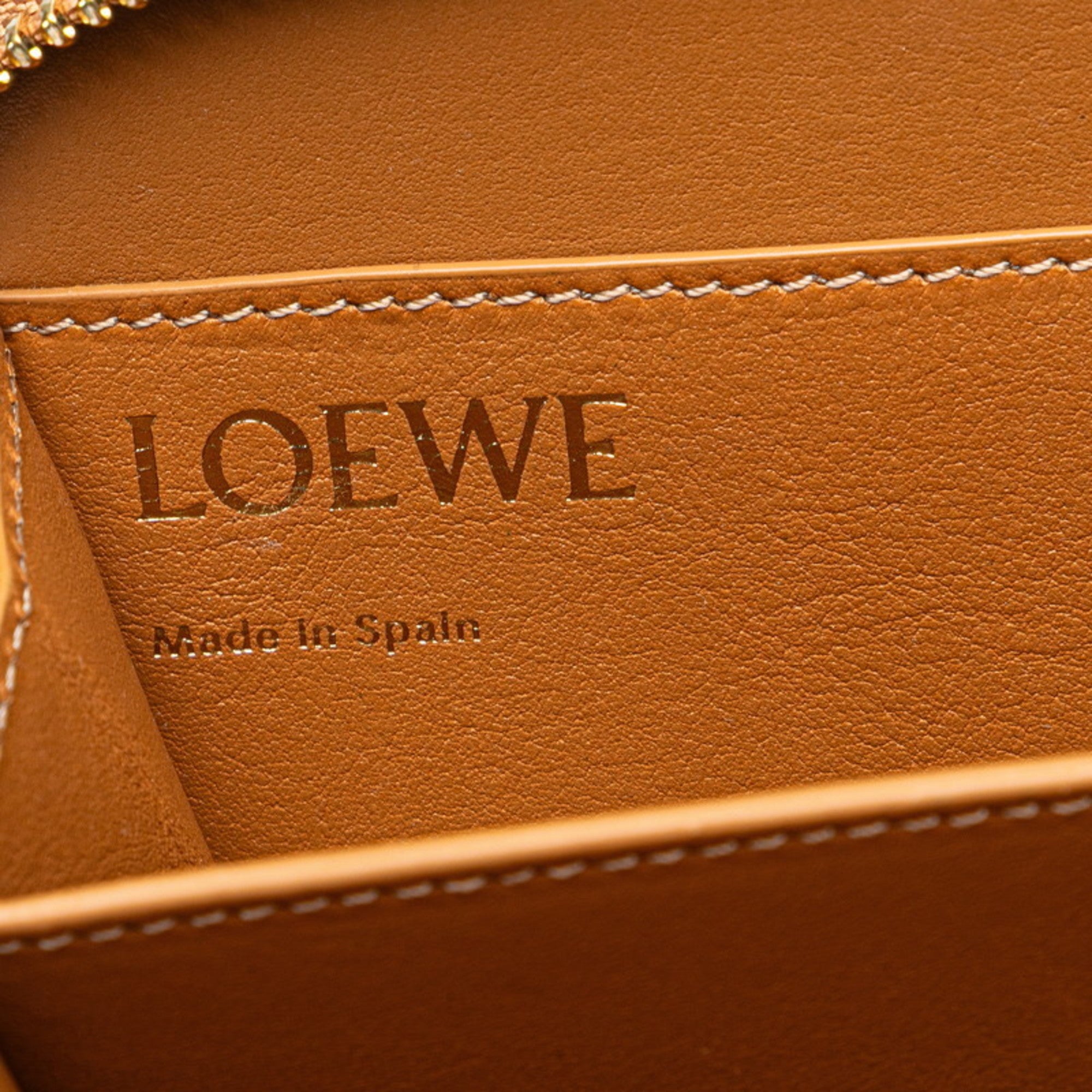 Loewe Brown Leather Handbag Shoulder Bag (Pre-Owned)