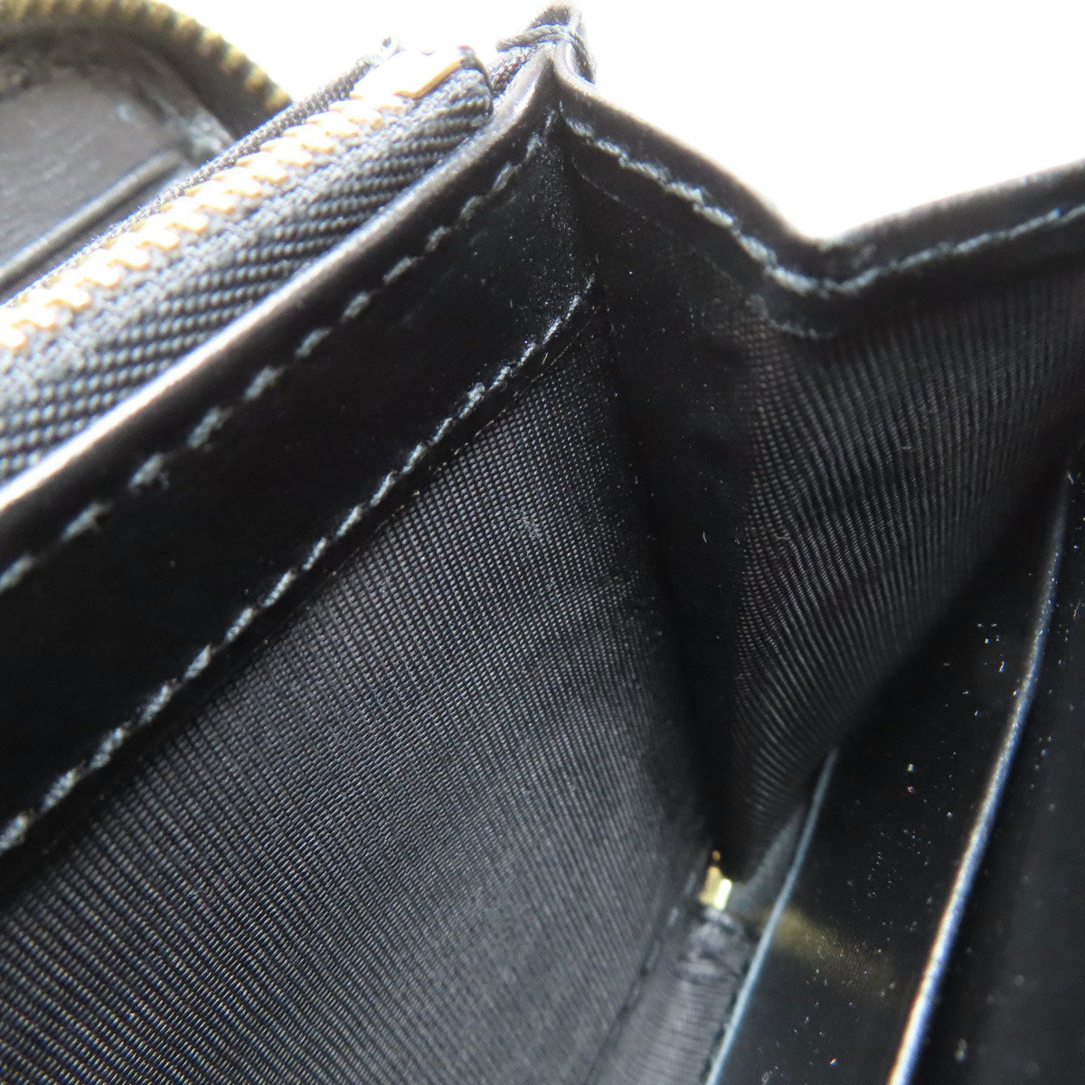 Gucci Black Leather Long Wallet (Bi-Fold) (Pre-Owned)