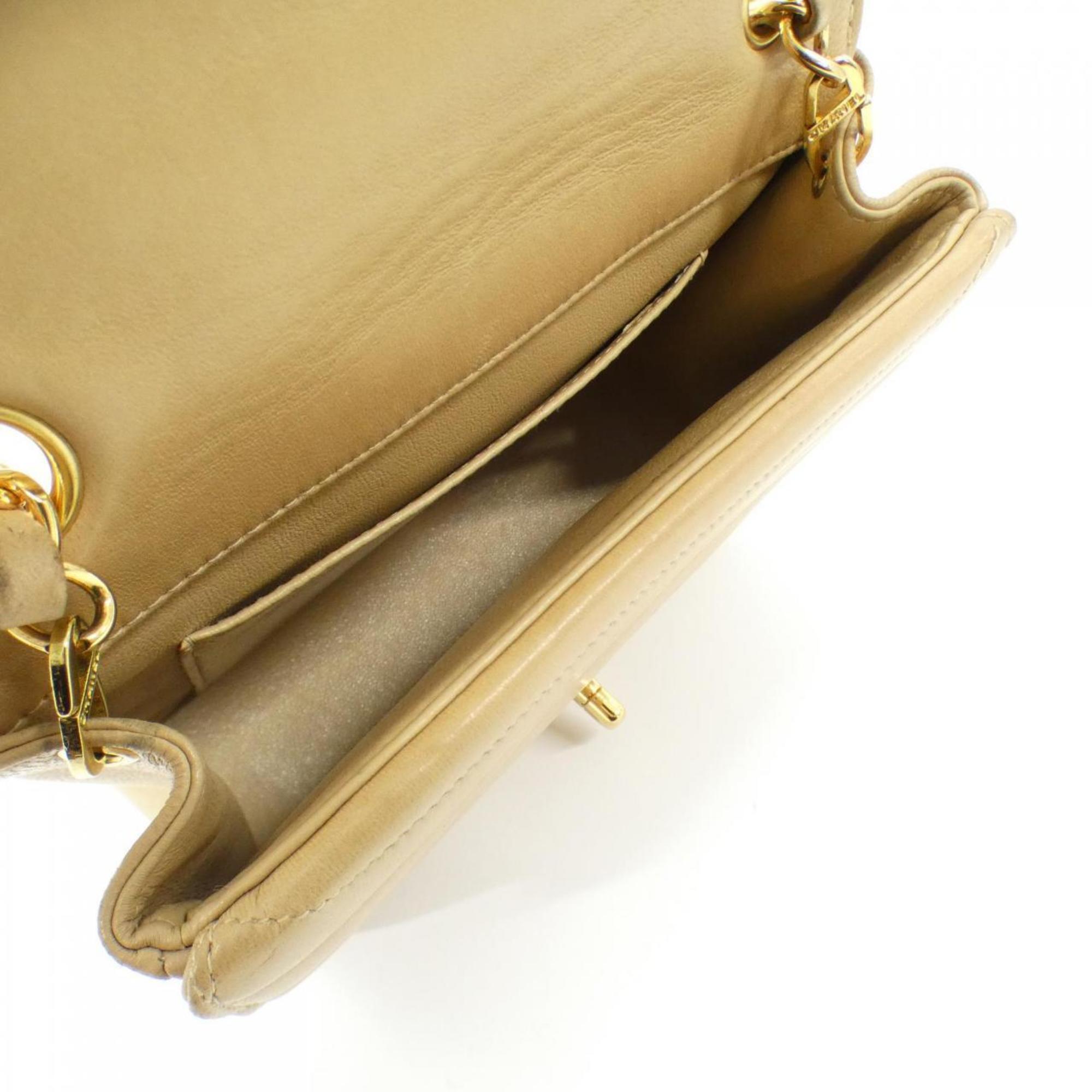 Chanel Beige Leather Shoulder Bag (Pre-Owned)