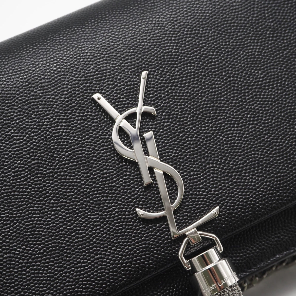 Yves Saint Laurent Black Leather Shoulder Bag (Pre-Owned)