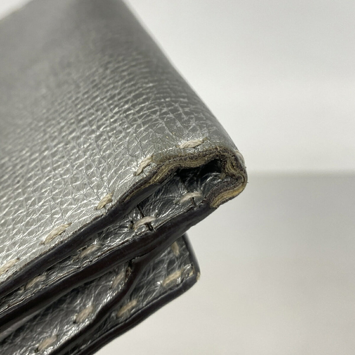 Fendi Silver Leather Long Wallet (Bi-Fold) (Pre-Owned)