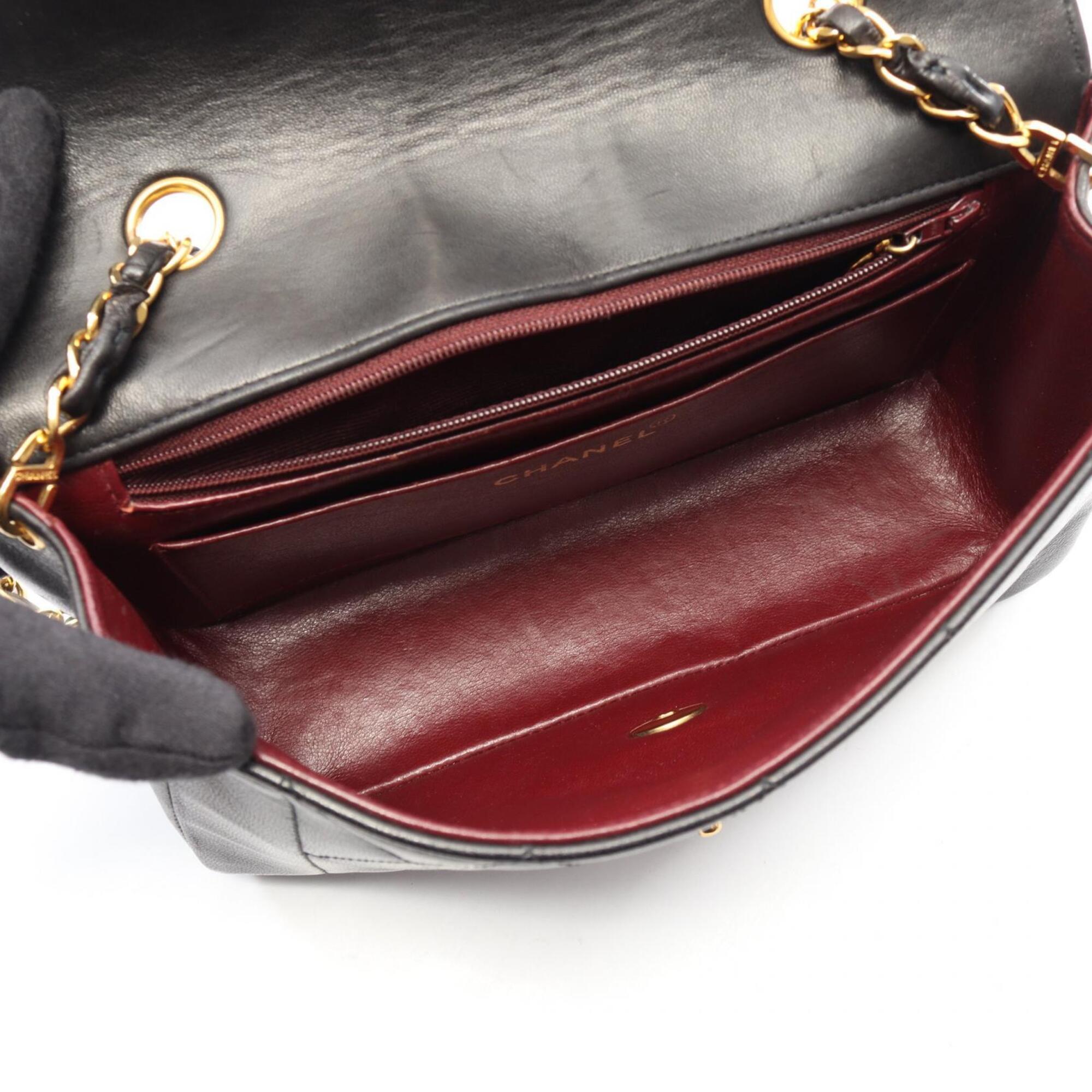 Chanel Black Leather Handbag Shoulder Bag (Pre-Owned)