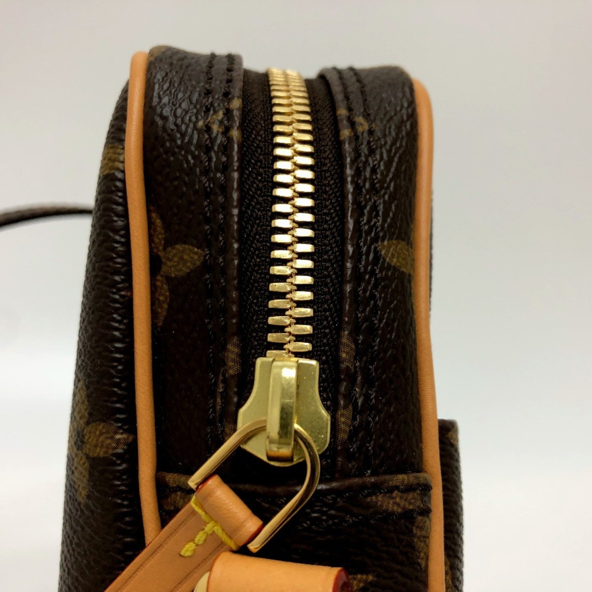 Louis Vuitton Brown Monogram Shoulder Bag (Pre-Owned)