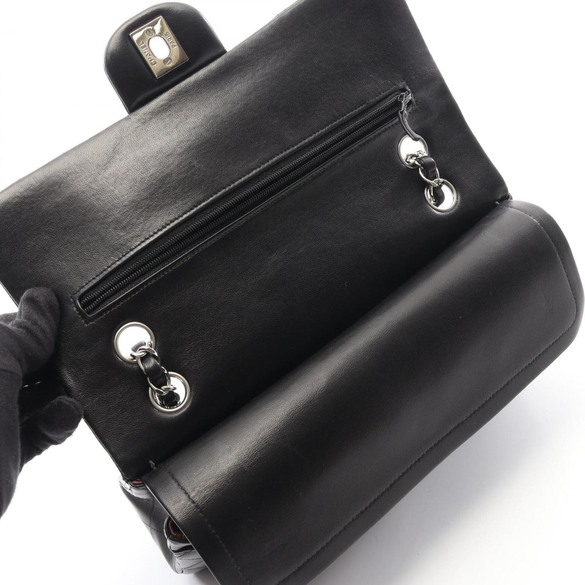 Chanel Black Leather Handbag Shoulder Bag (Pre-Owned)