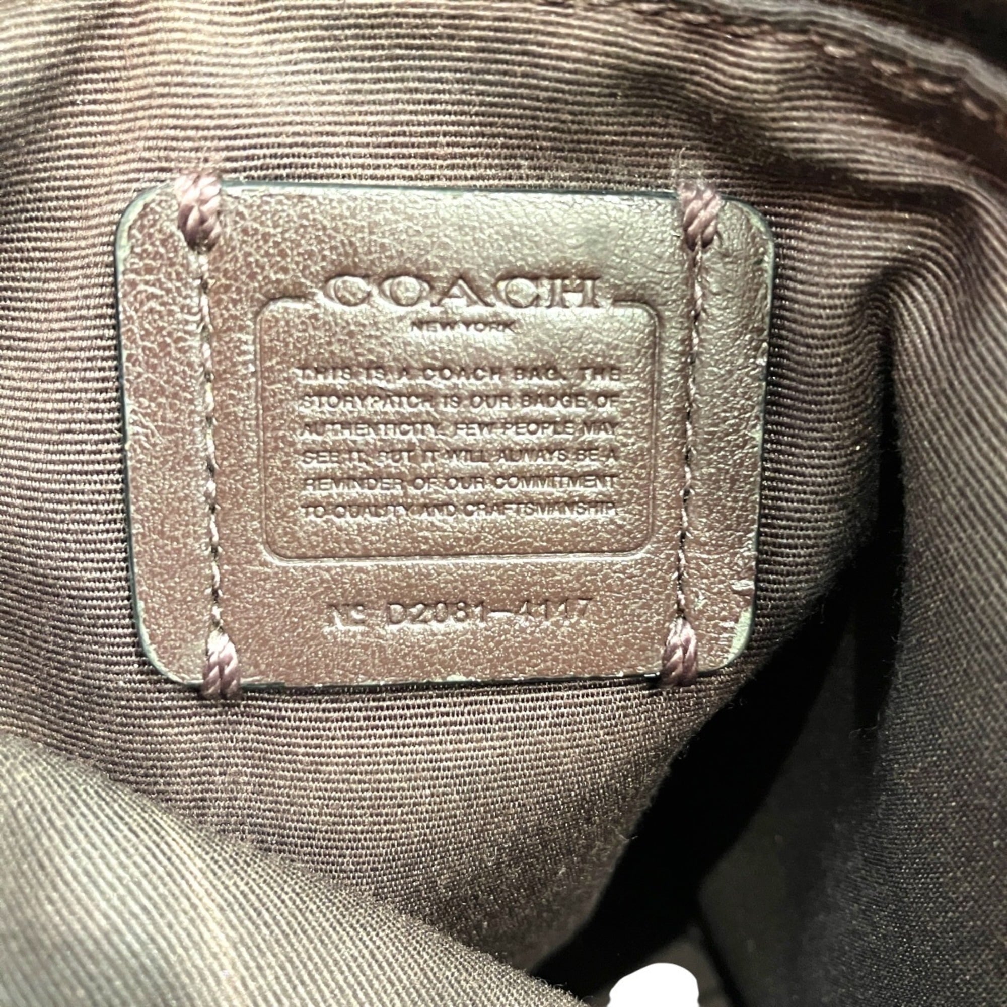 Coach Black Leather Shoulder Bag (Pre-Owned)