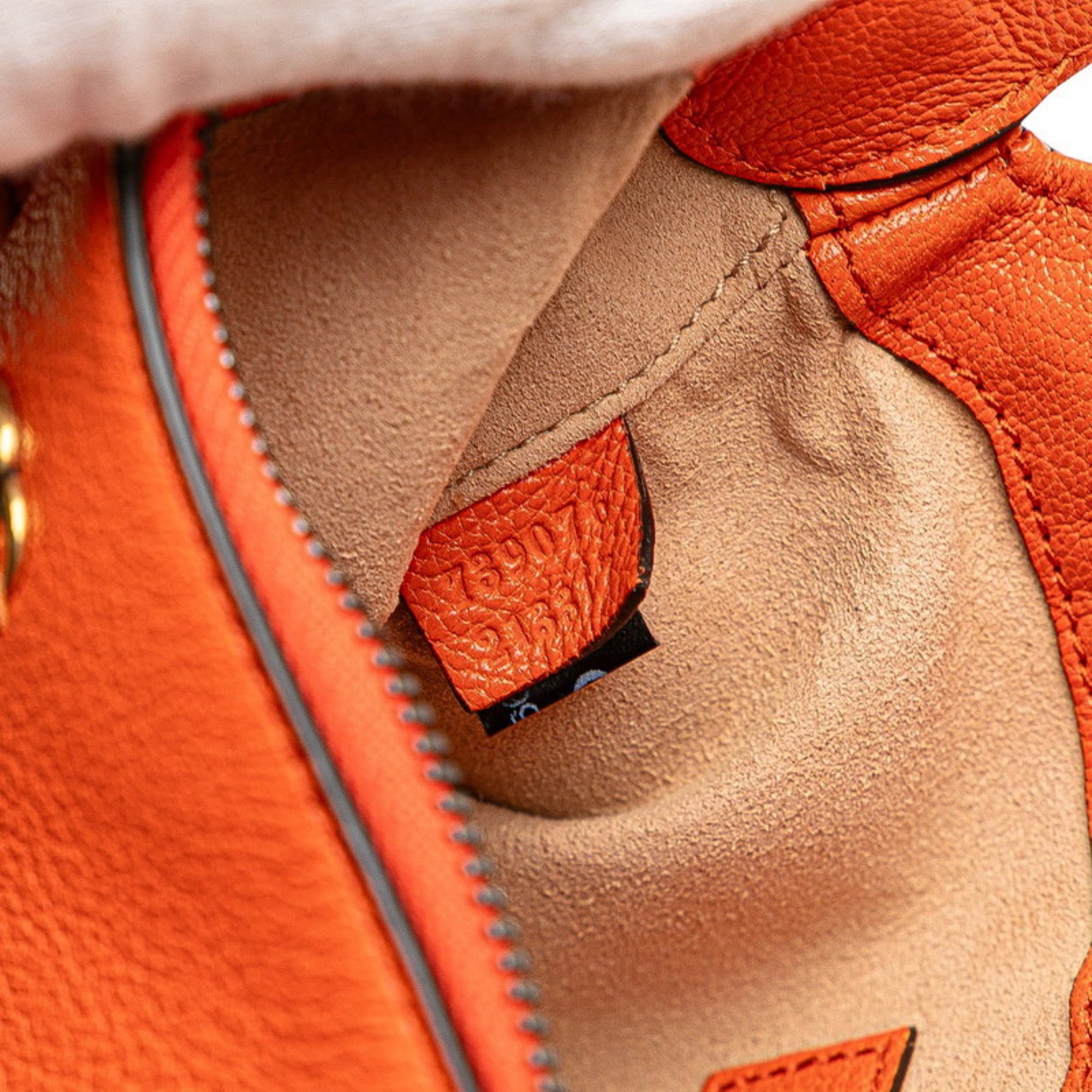Gucci Gg Marmont Orange Leather Handbag Shoulder Bag (Pre-Owned)