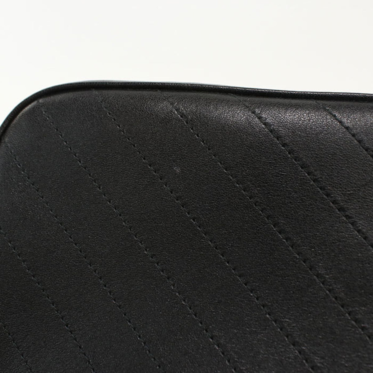 Gucci Black Leather Shoulder Bag (Pre-Owned)