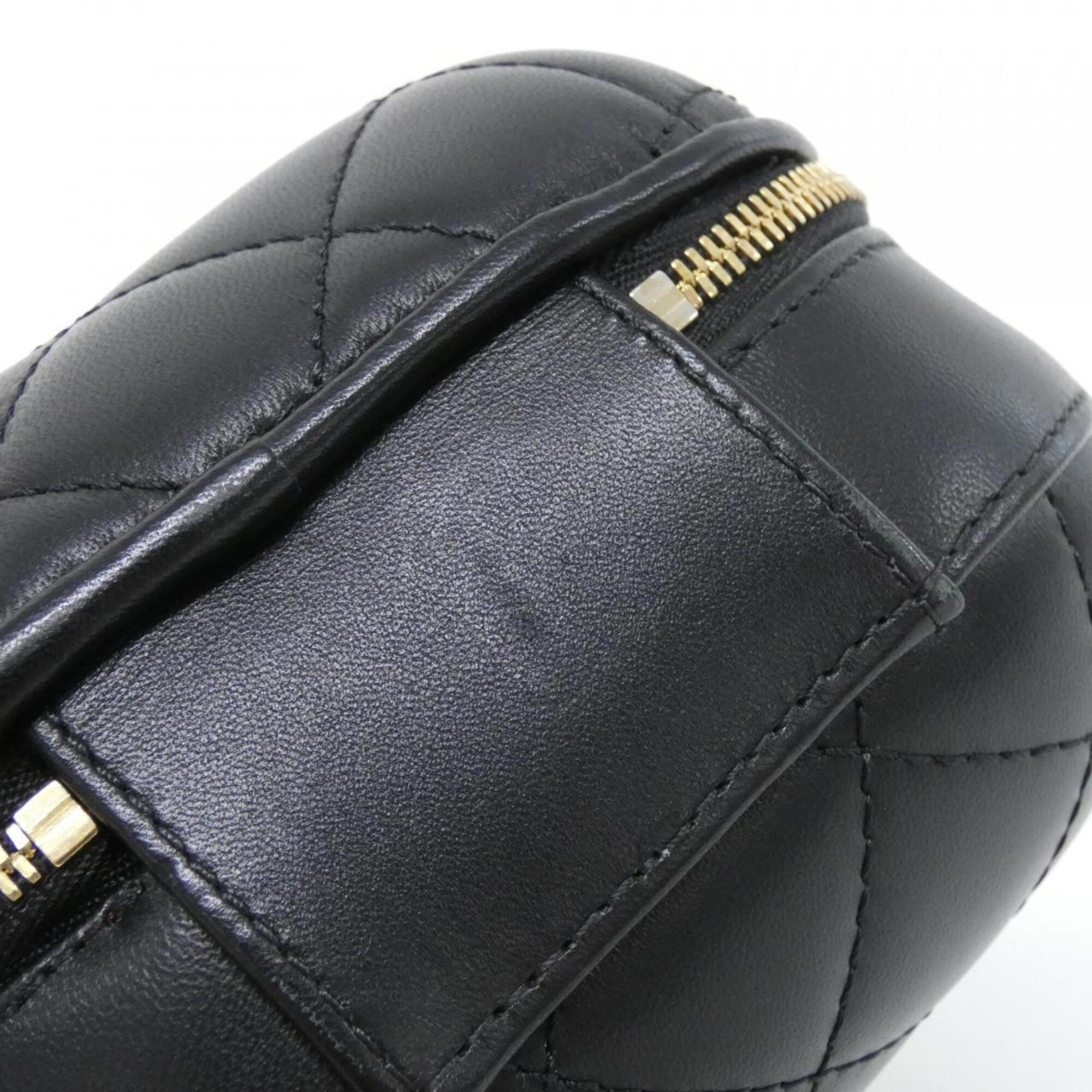 Chanel Black Leather Handbag (Pre-Owned)