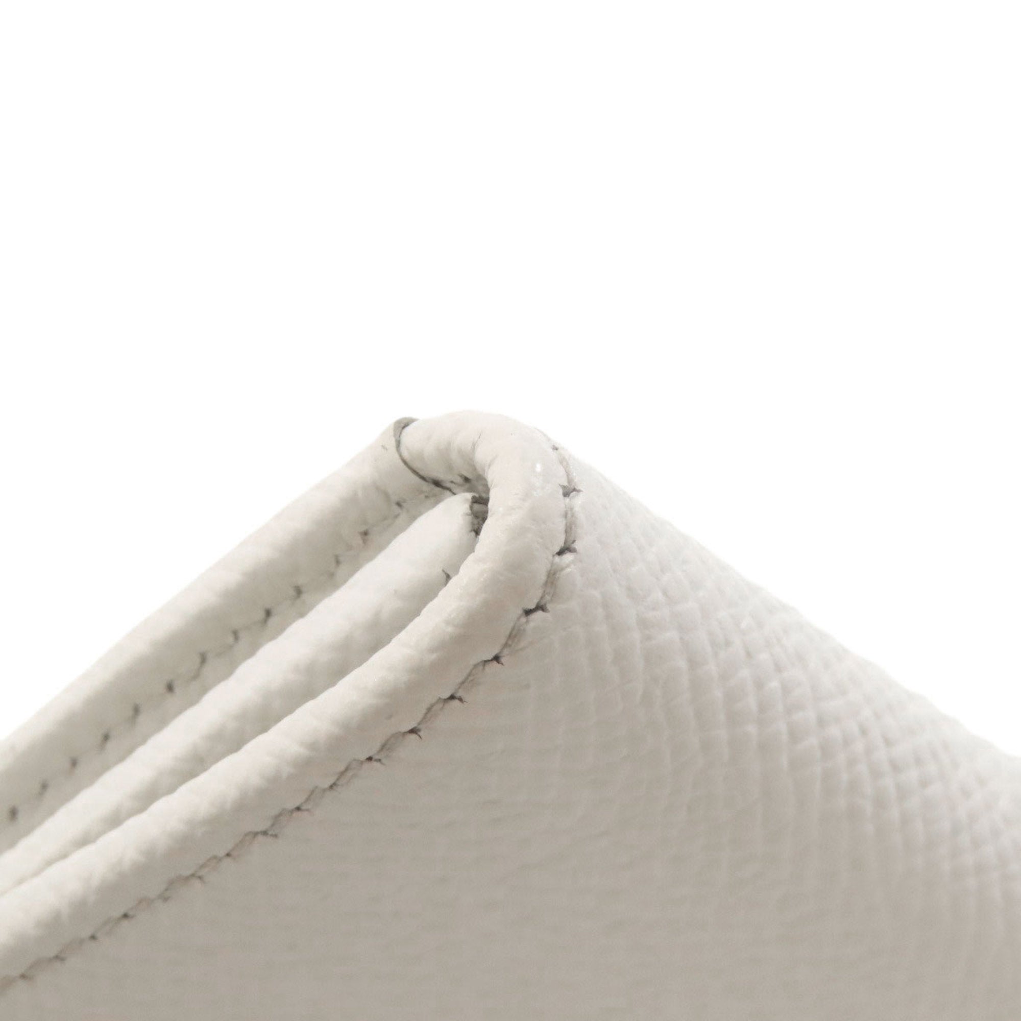 Bvlgari White Leather Coin Purse/Coin Case (Pre-Owned)