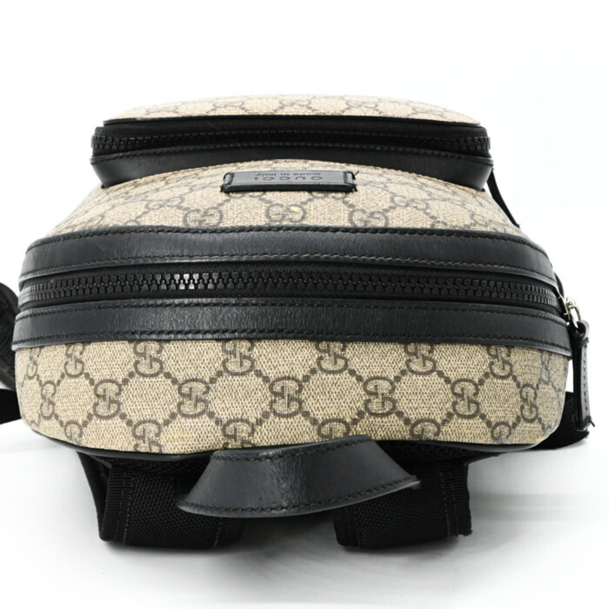 Gucci Beige Black Gg Supreme Leather Backpack (Pre-Owned)