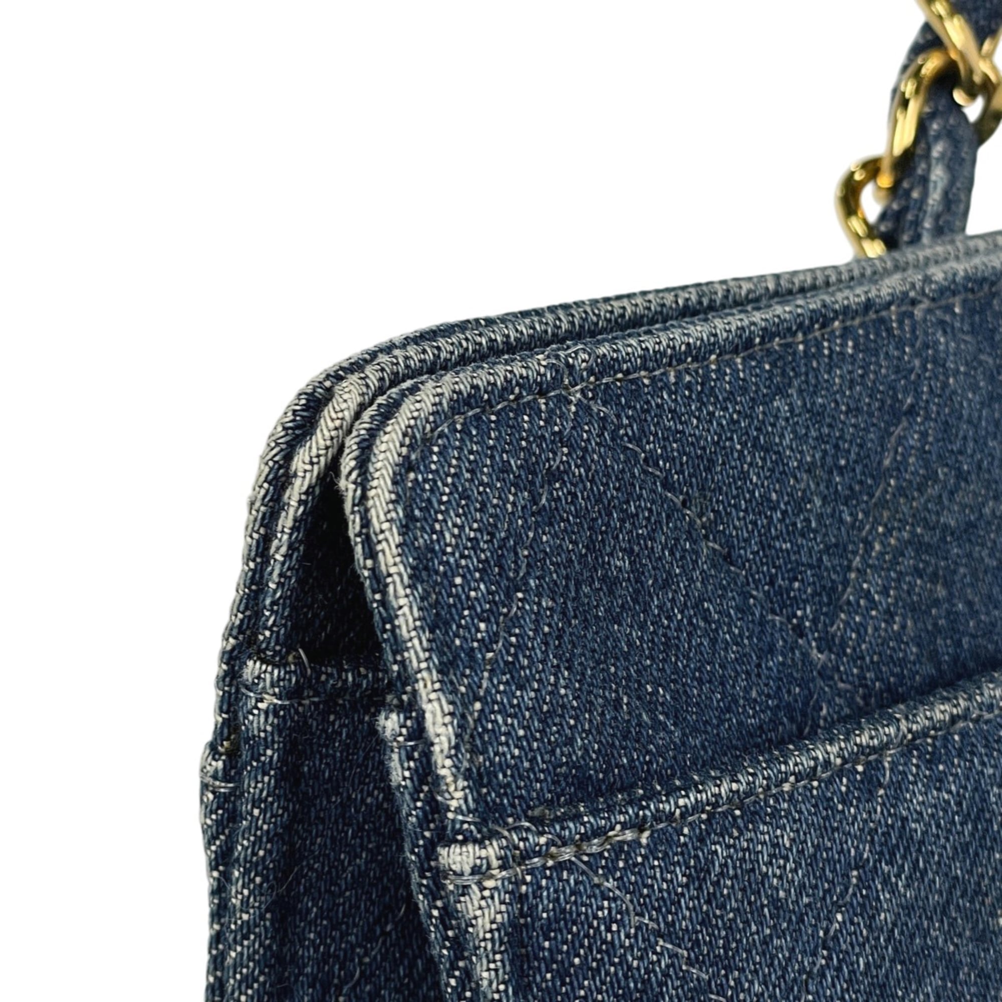 Chanel Matelasse Blue Denim Handbag Tote Bag (Pre-Owned)
