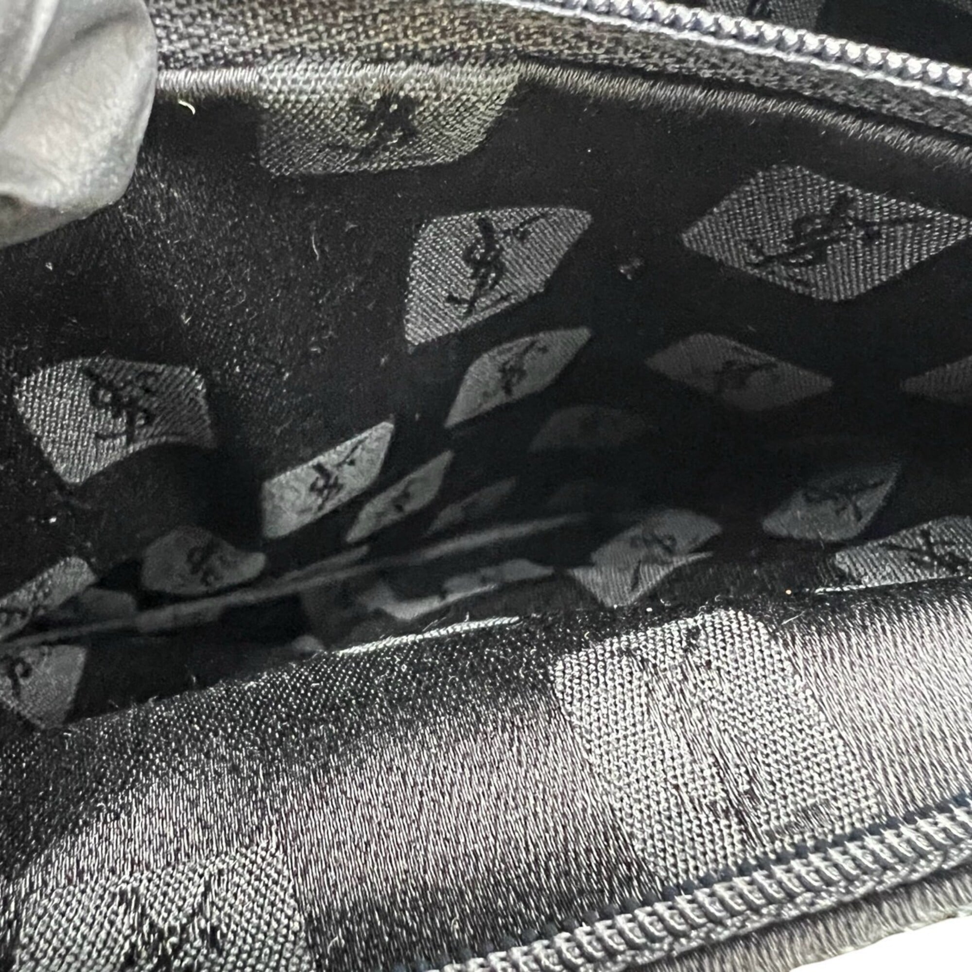 Yves Saint Laurent Black Leather Handbag Shoulder Bag (Pre-Owned)
