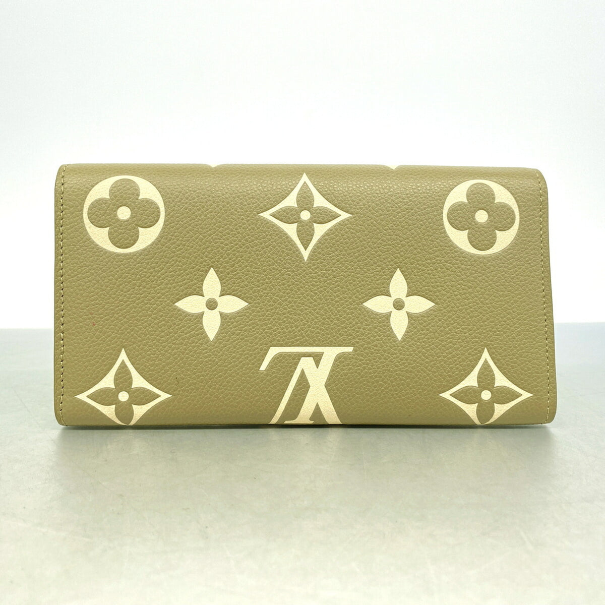 Louis Vuitton Beige Long Wallet (Bi-Fold) (Pre-Owned)