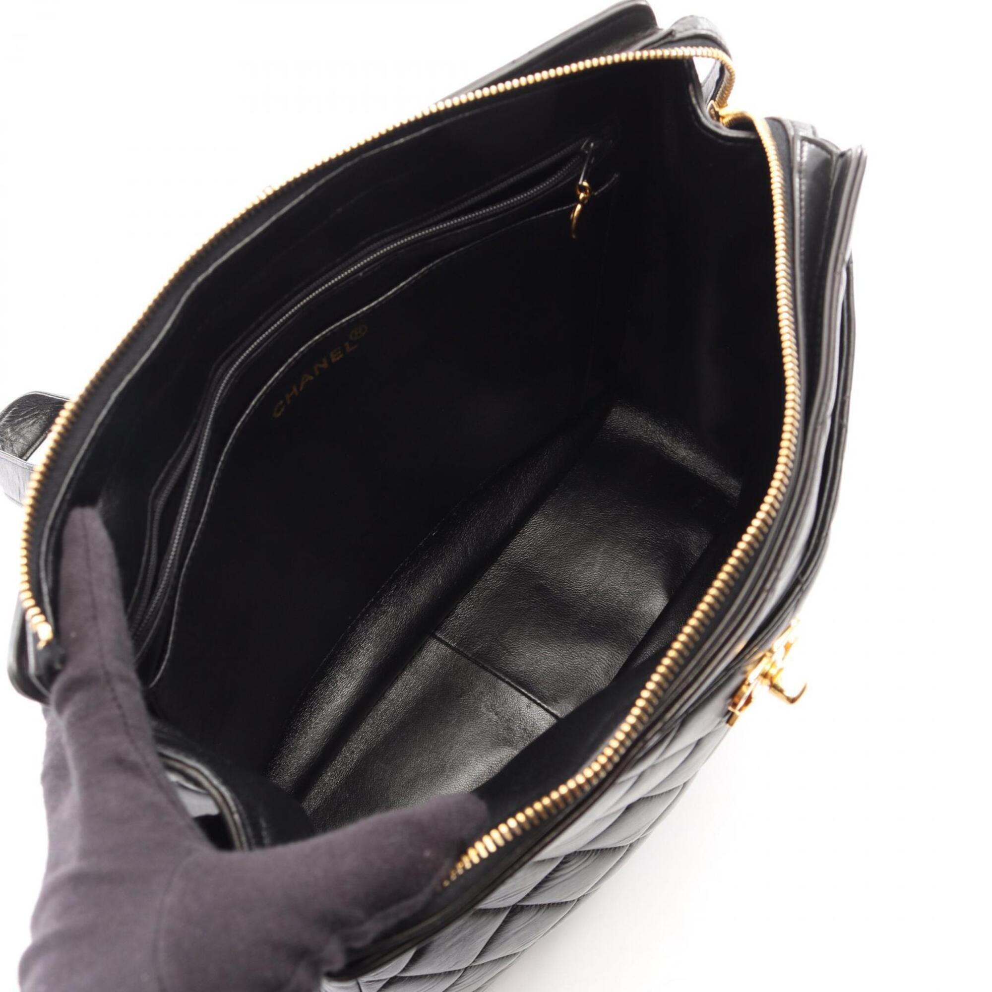 Chanel Black Leather Backpack (Pre-Owned)