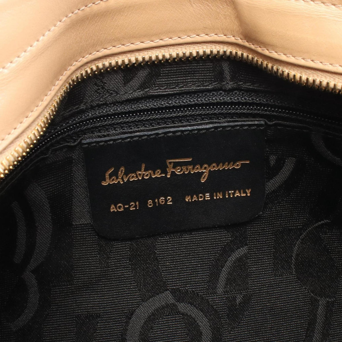 Salvatore Ferragamo Beige Leather Handbag Shoulder Bag (Pre-Owned)