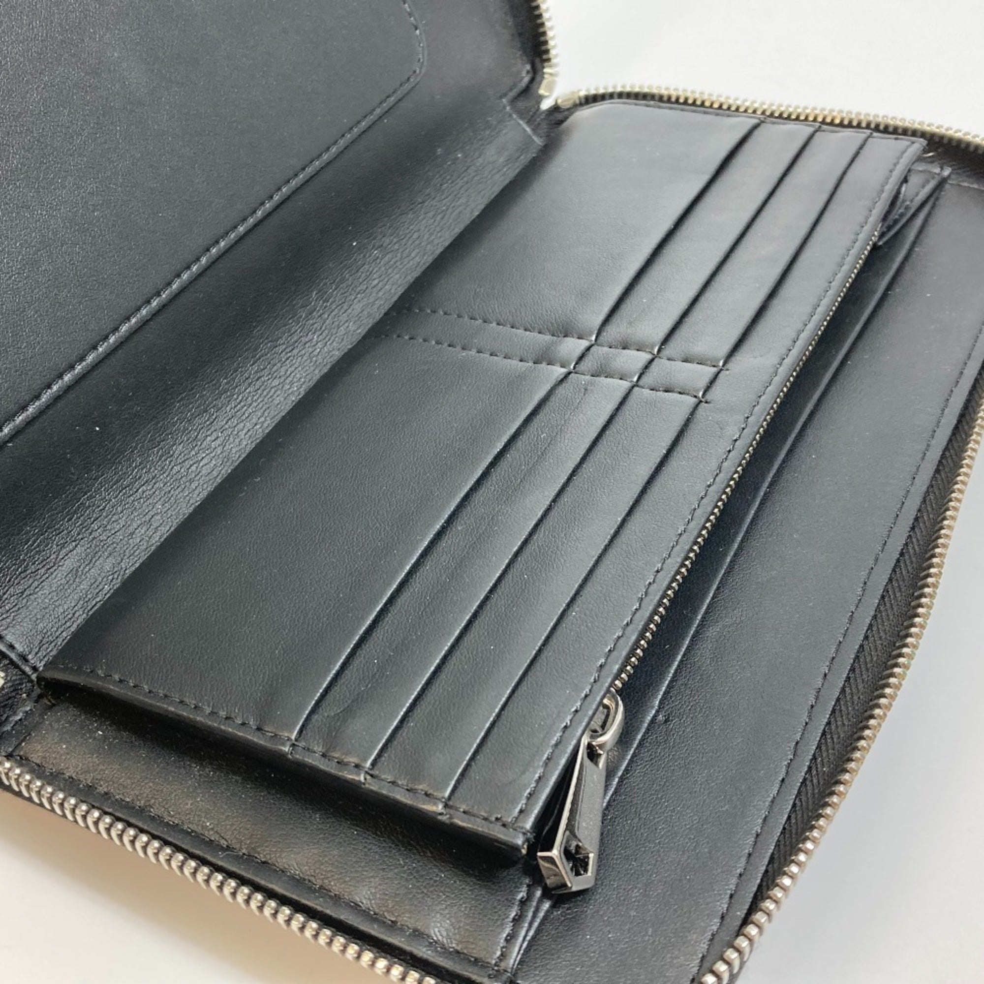 Givenchy Black Leather Long Wallet (Bi-Fold) (Pre-Owned)