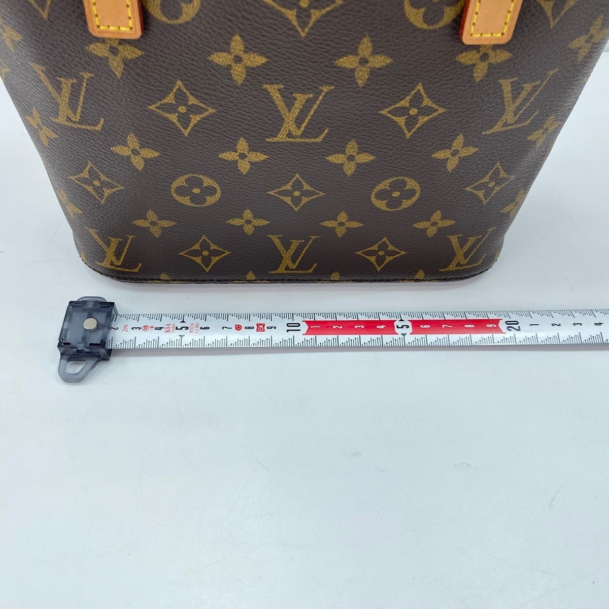 Louis Vuitton Brown Handbag (Pre-Owned)