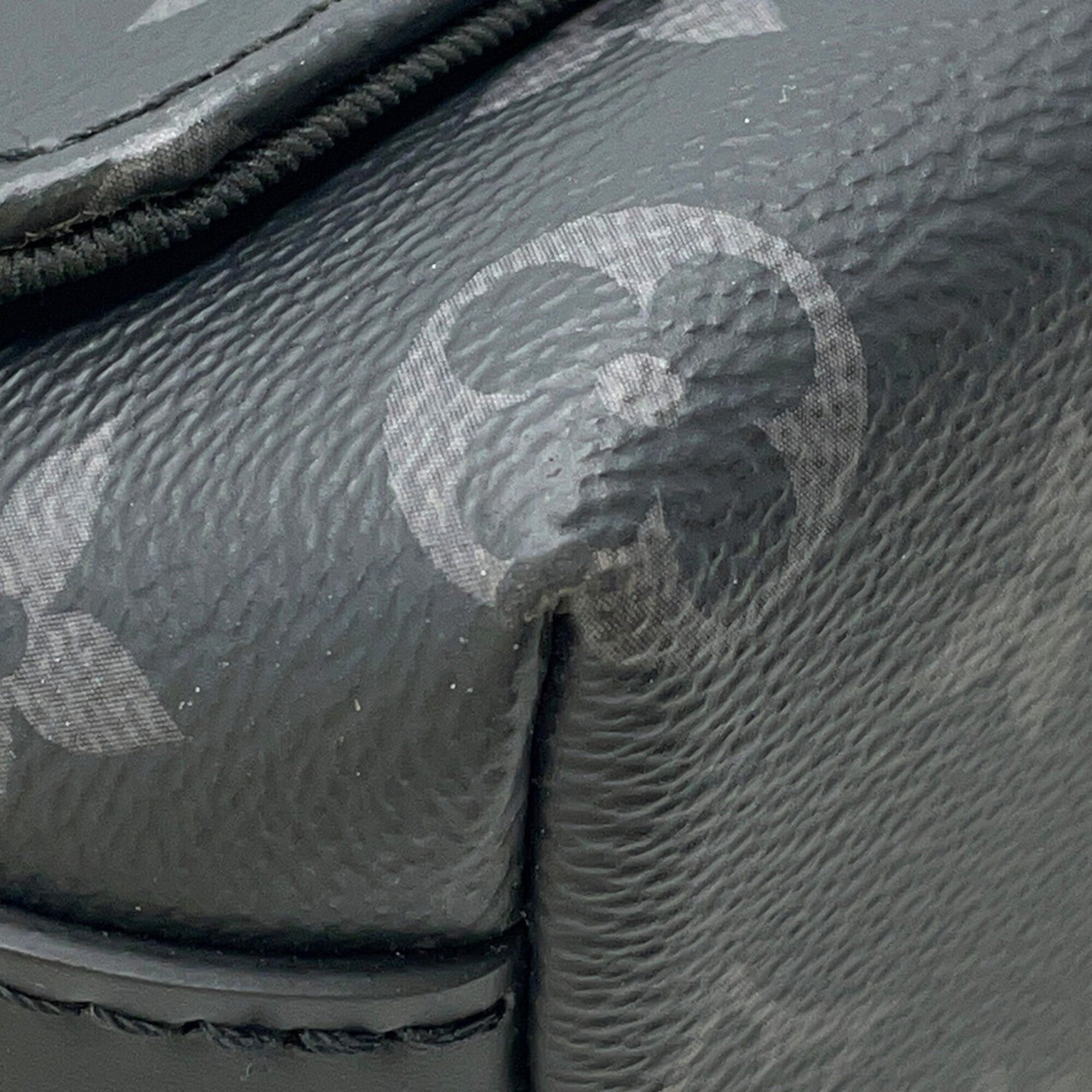 Louis Vuitton Black Monogram Eclipse Noir Monogram Eclipse Handbag Shoulder Bag (Pre-Owned)