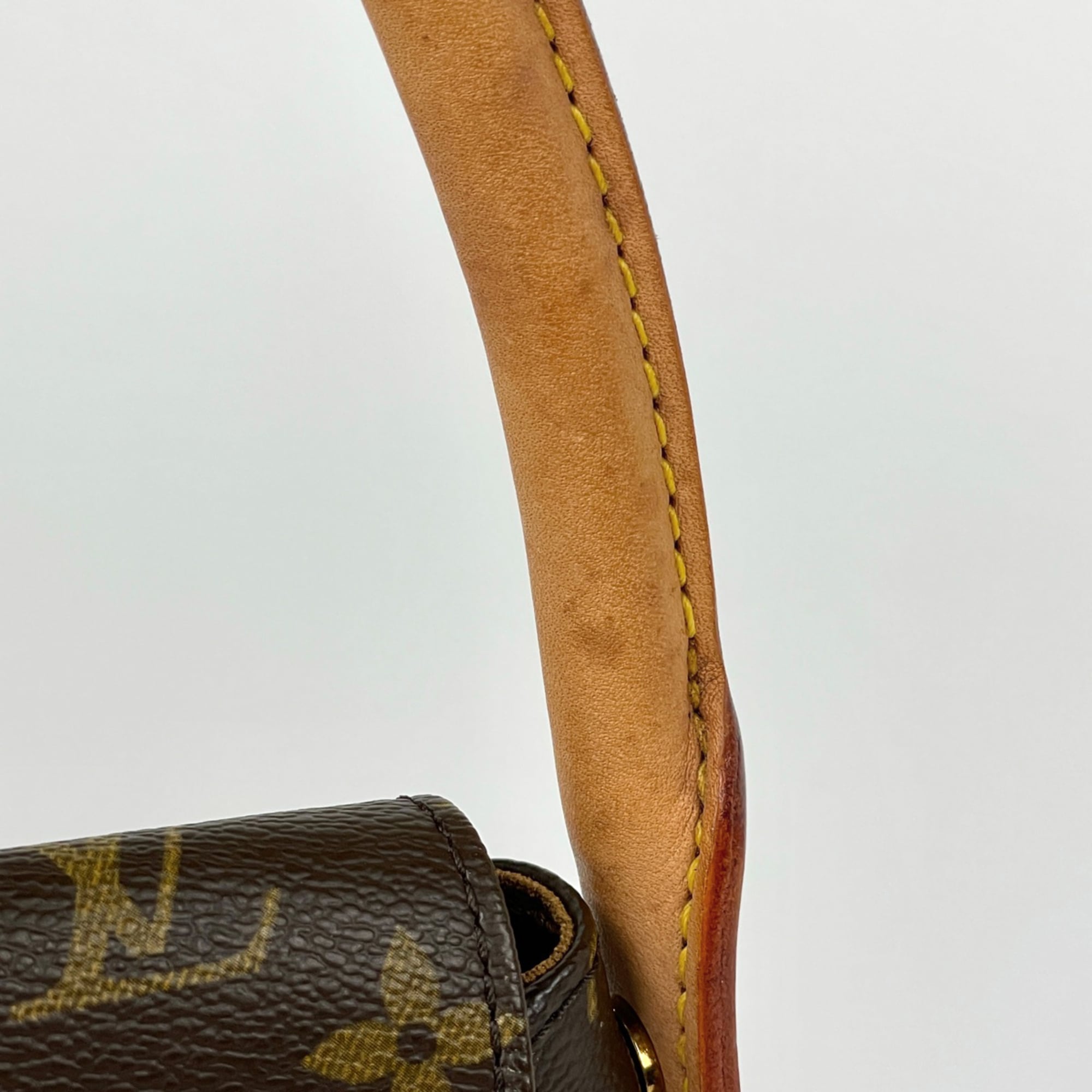 Louis Vuitton Brown Monogram Monogram Handbag (Pre-Owned)