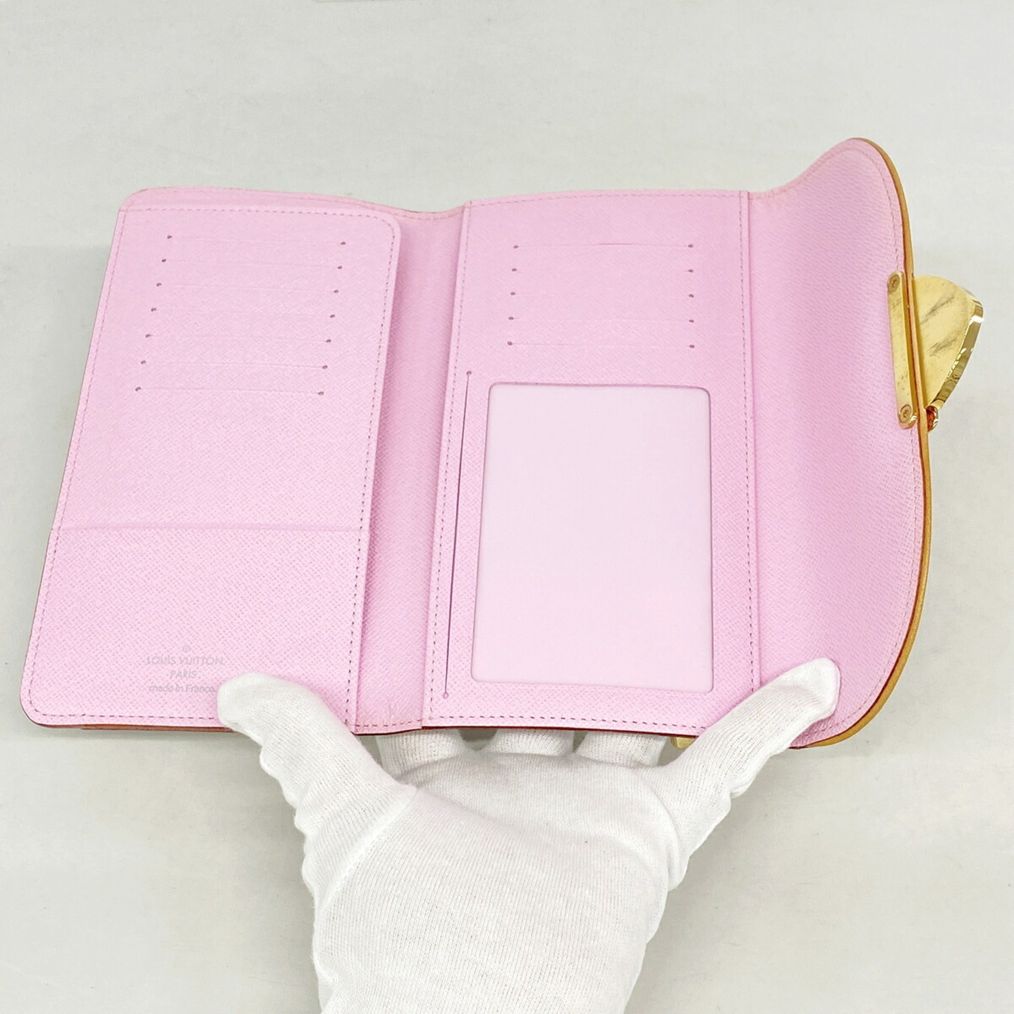 Louis Vuitton Blanc Litchi Long Wallet (Tri-Fold) (Pre-Owned)