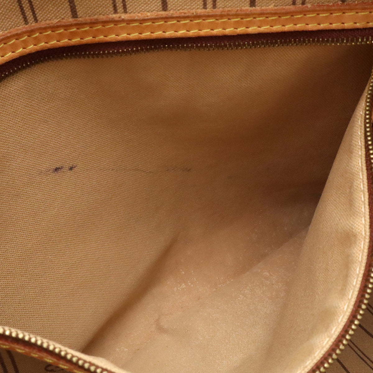 Louis Vuitton Brown Galle Monogram White Monogram Shoulder Bag (Pre-Owned)