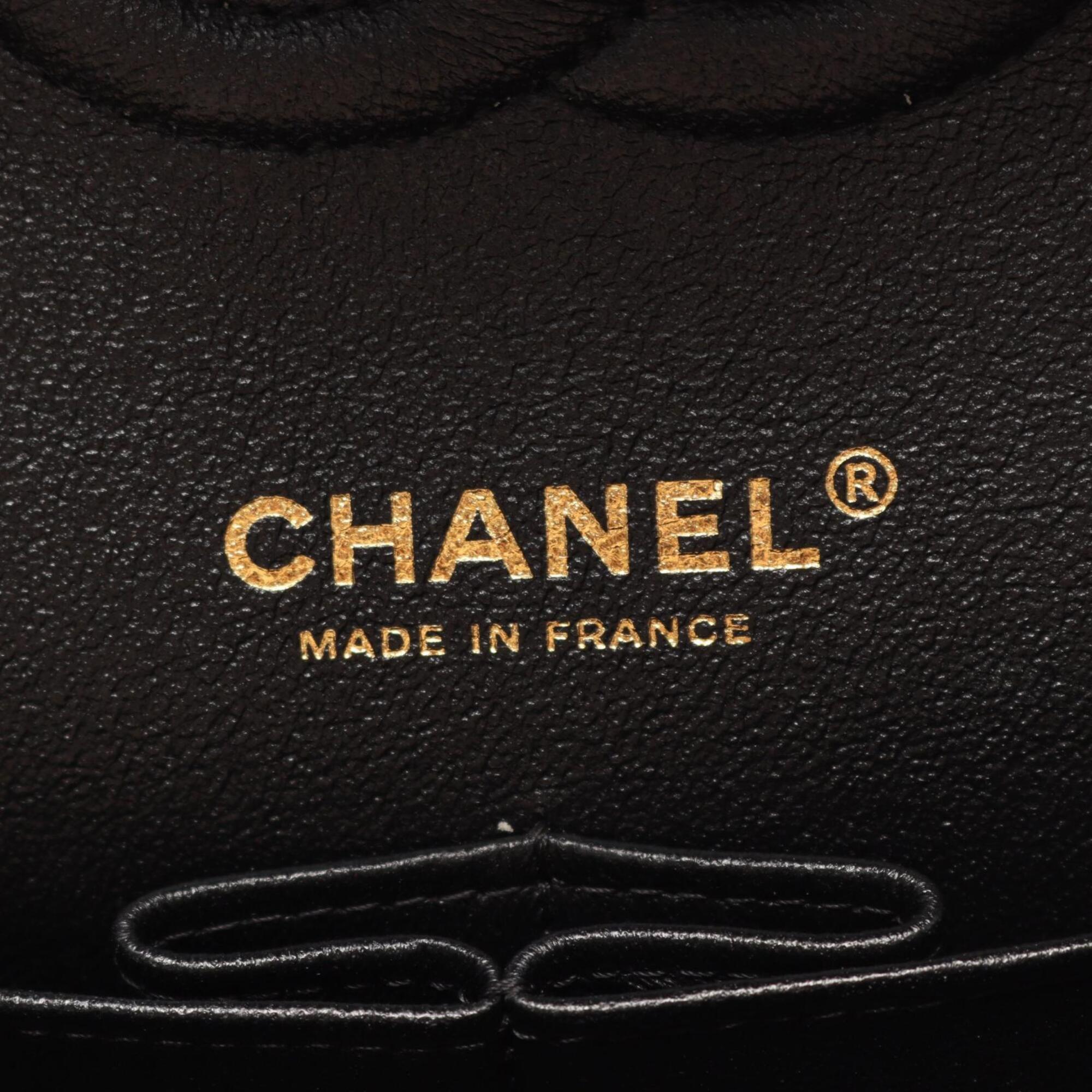 Chanel Black Leather Handbag Shoulder Bag (Pre-Owned)