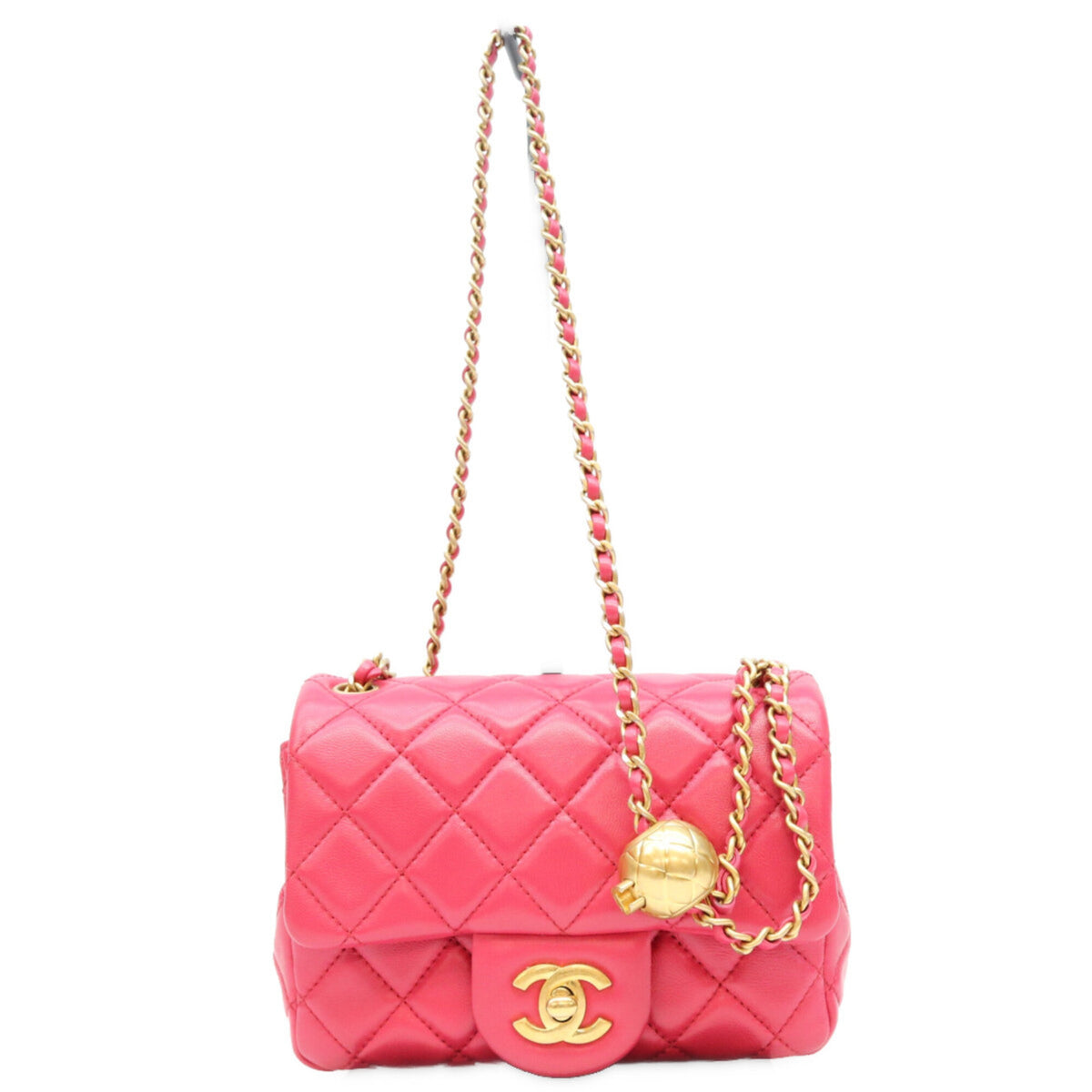 Chanel Pink Leather Shoulder Bag (Pre-Owned)