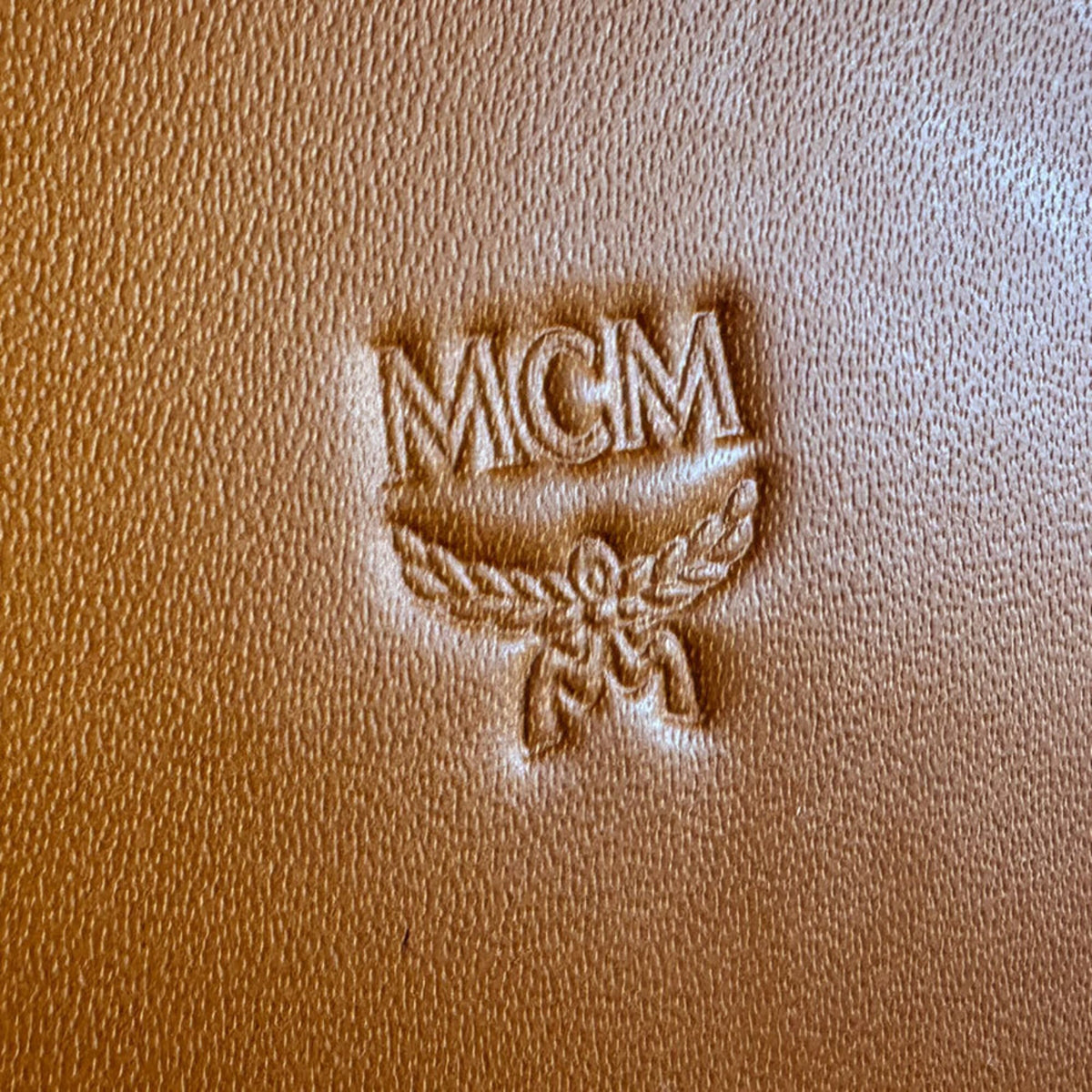 Mcm Brown Leather Shoulder Bag (Pre-Owned)