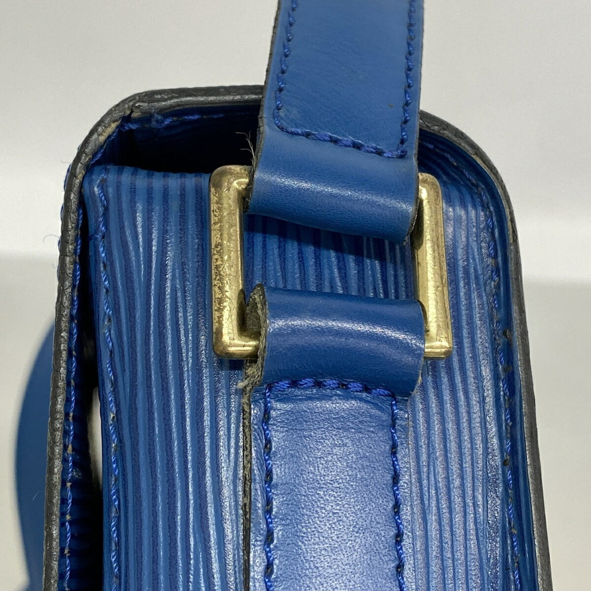 Louis Vuitton Toledo Blue Shoulder Bag (Pre-Owned)