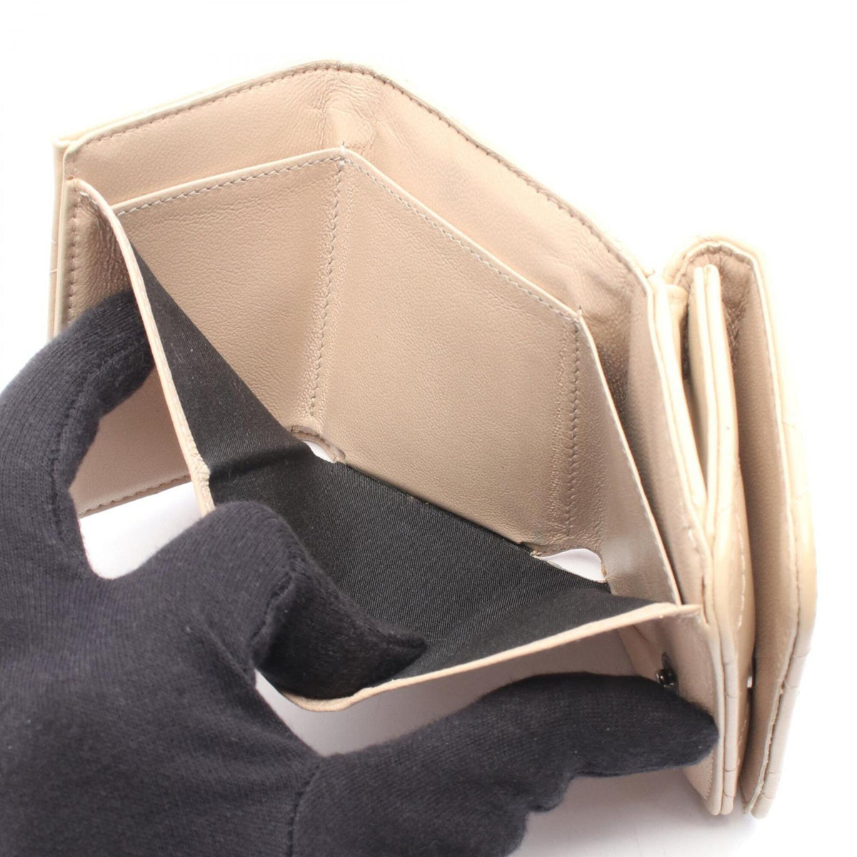 Balenciaga Beige Leather Wallet (Tri-Fold) (Pre-Owned)