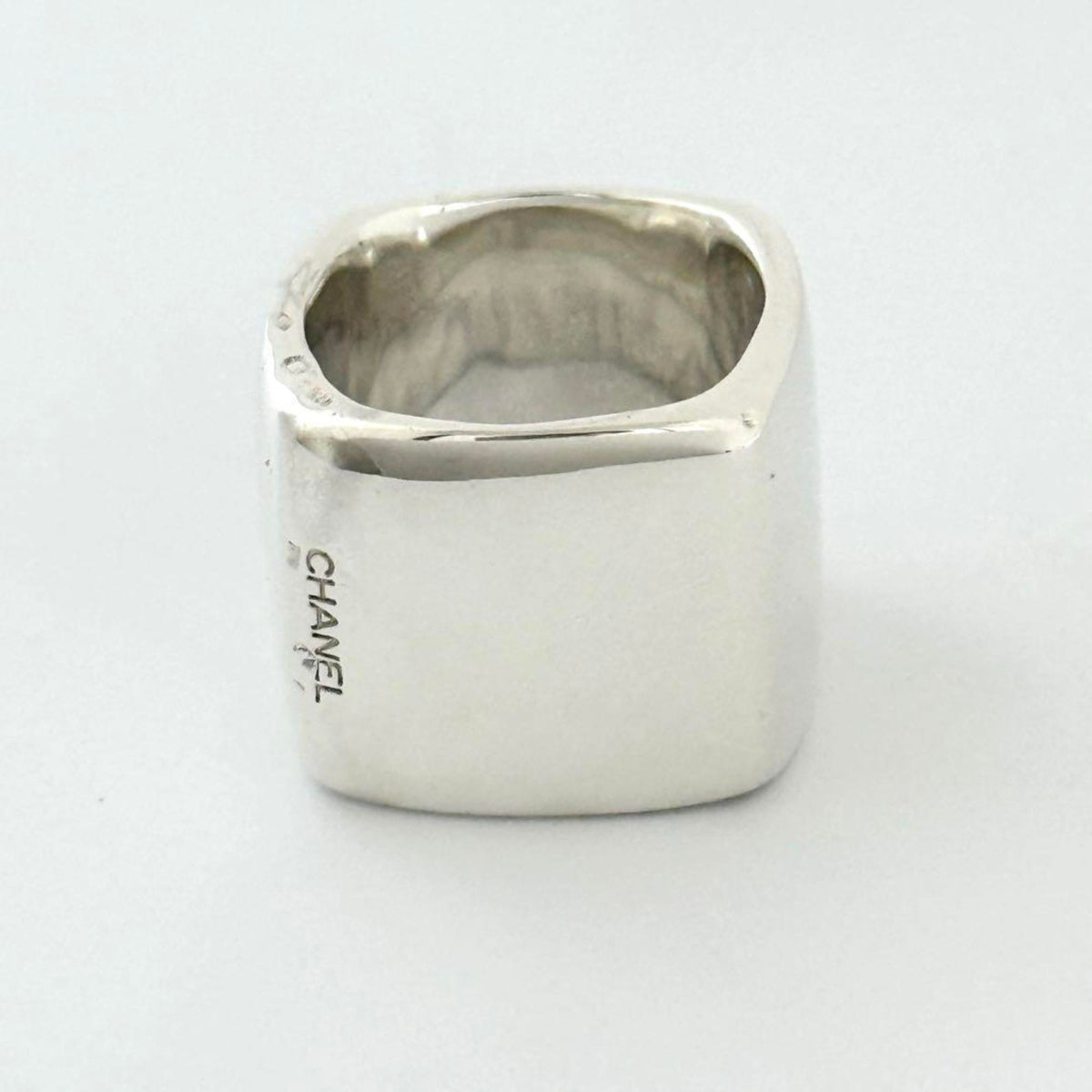 Chanel Silver 925 Band Ring (Pre-Owned)