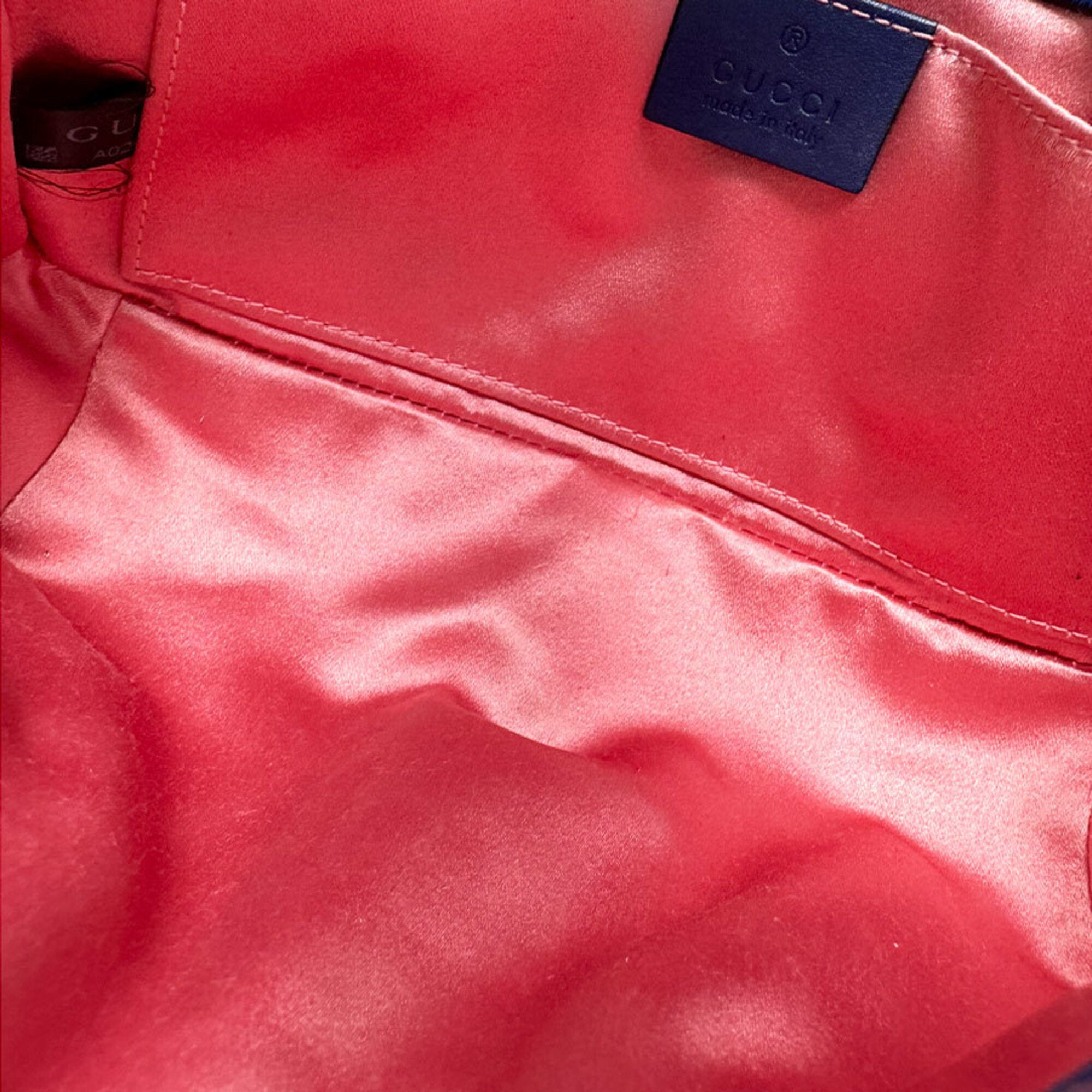 Gucci Blue Velvet Shoulder Bag (Pre-Owned)