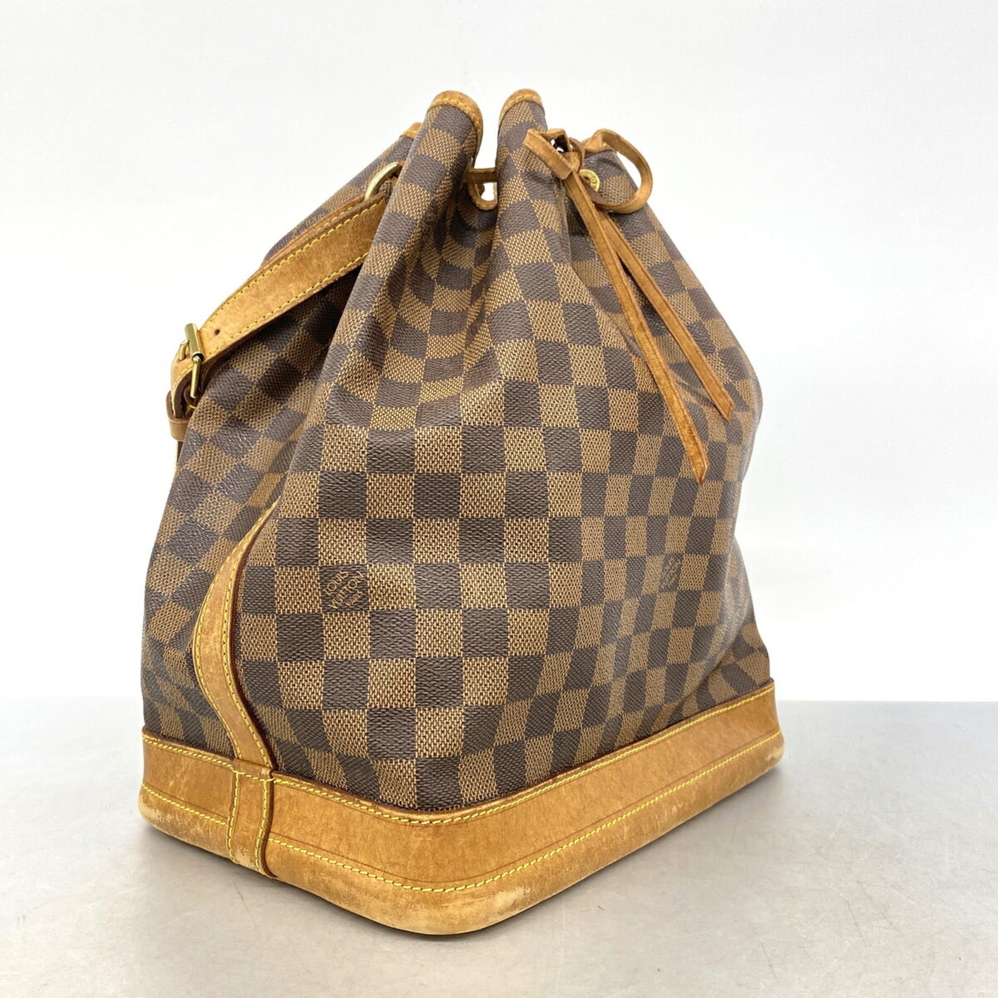 Louis Vuitton Ebene Shoulder Bag (Pre-Owned)