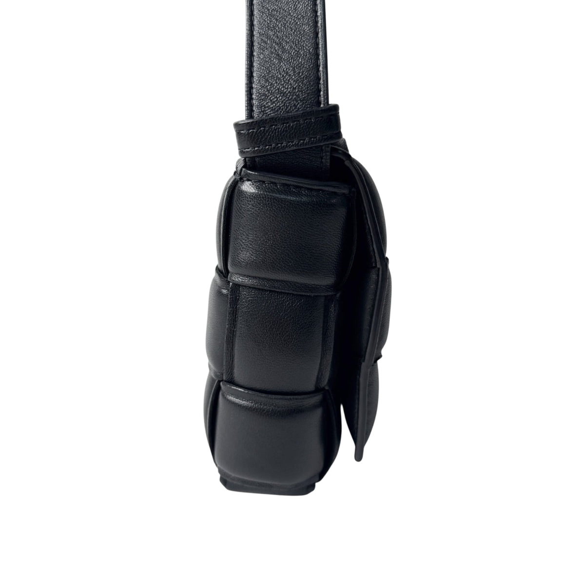Bottega Veneta Black Leather Shoulder Bag (Pre-Owned)